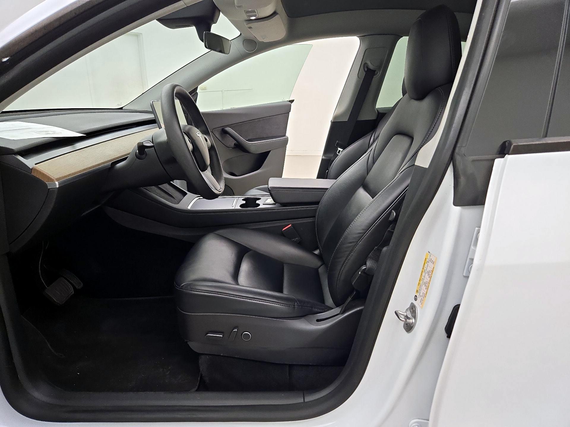 Thumbnail: 2022 Tesla Model Y - 11