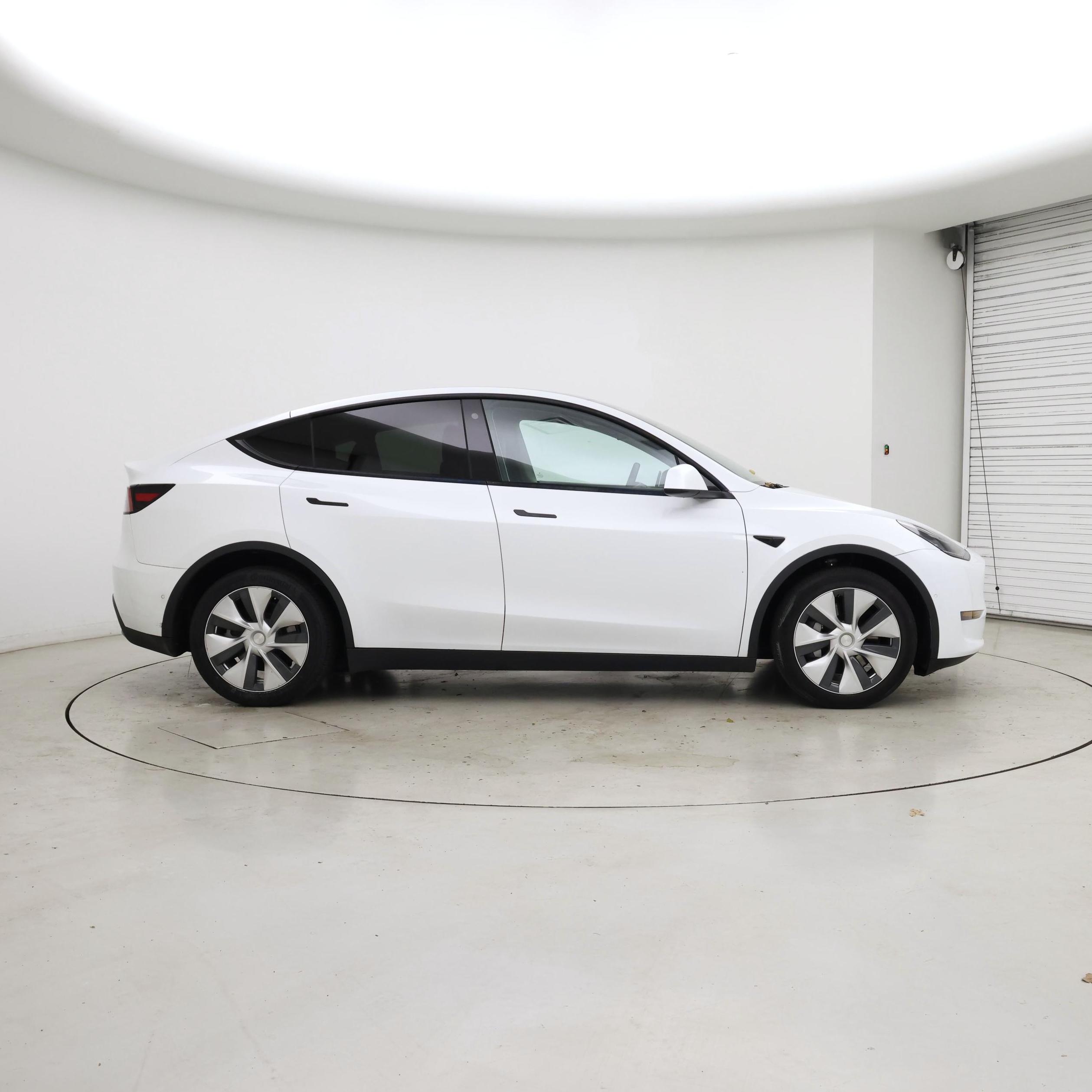 Thumbnail: 2022 Tesla Model Y - 7