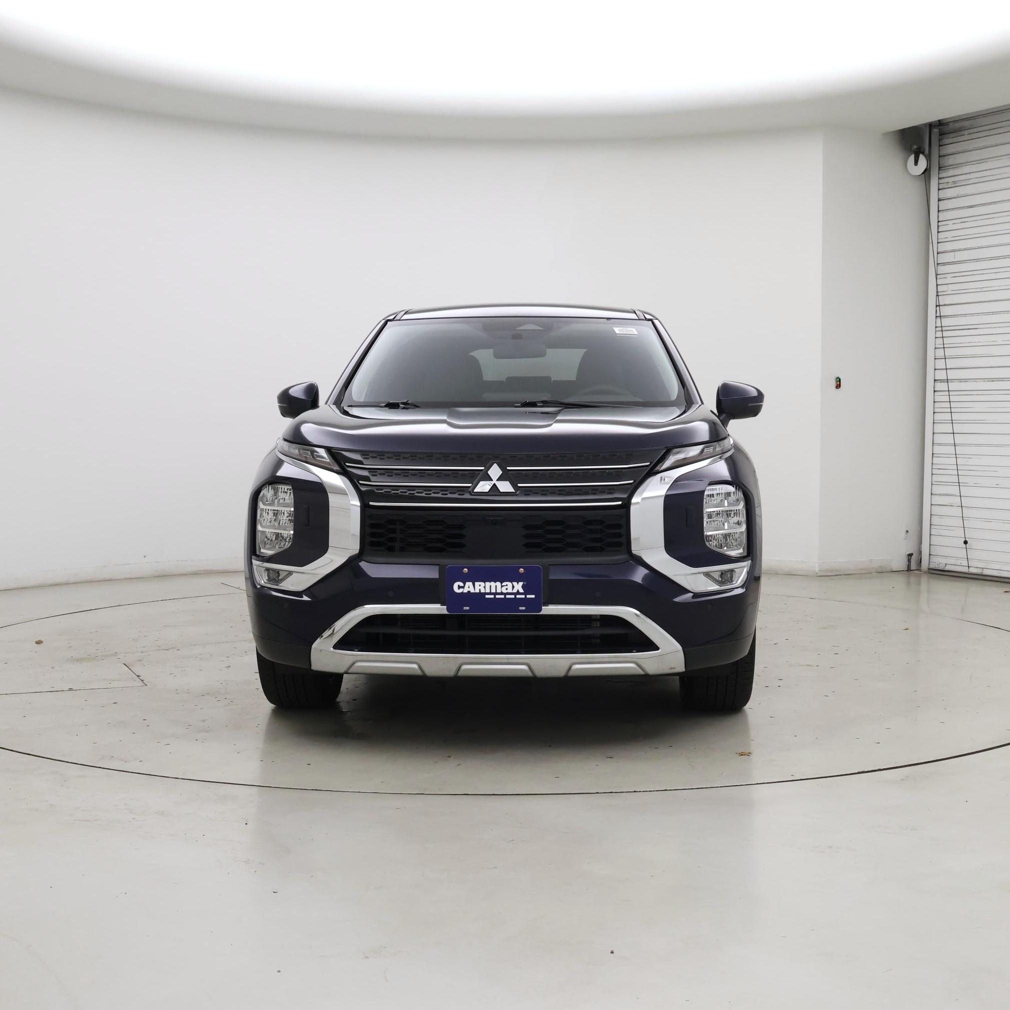 Thumbnail: 2023 Mitsubishi Outlander - 5