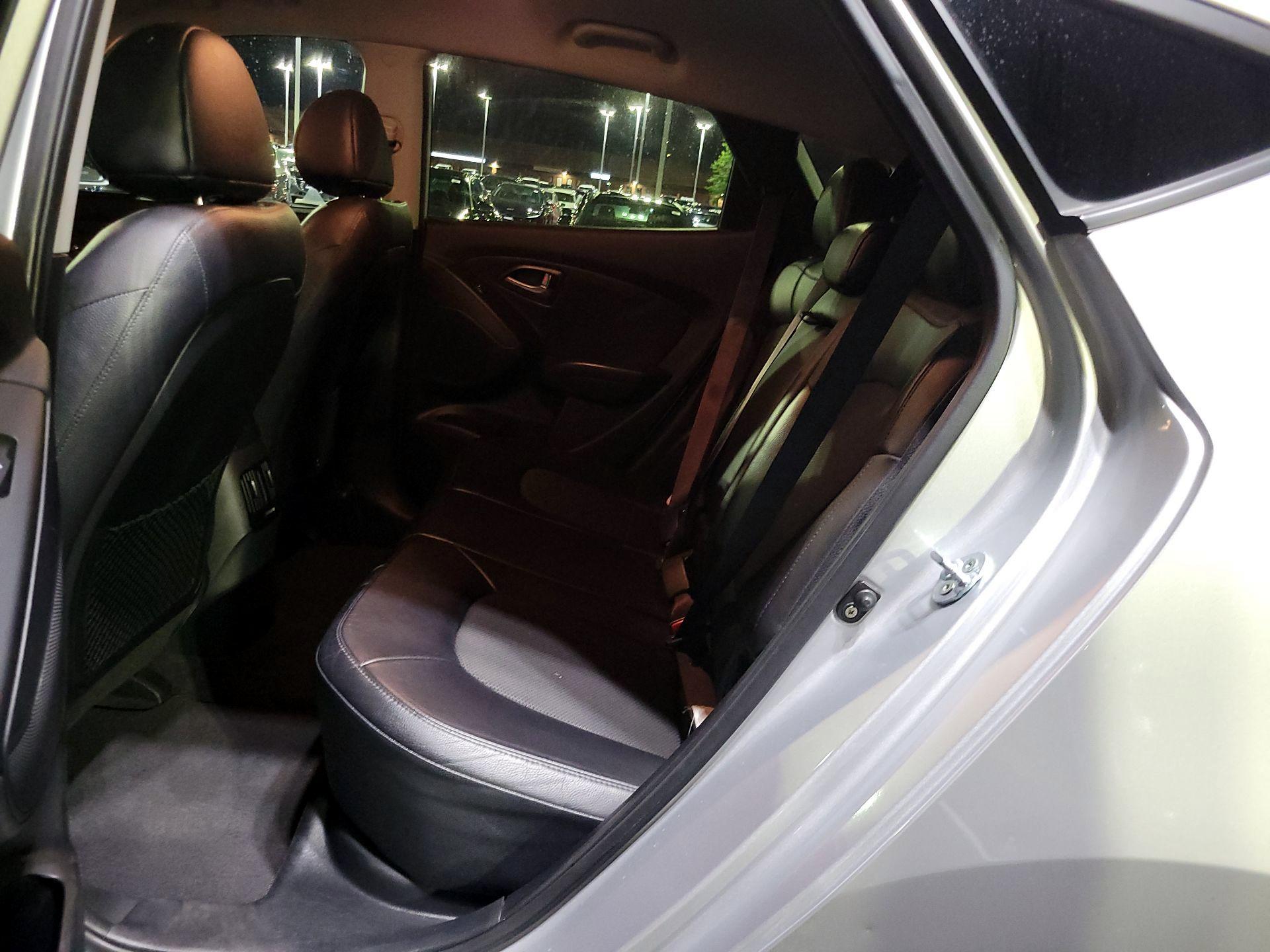 Thumbnail: 2015 Hyundai Tucson - 17