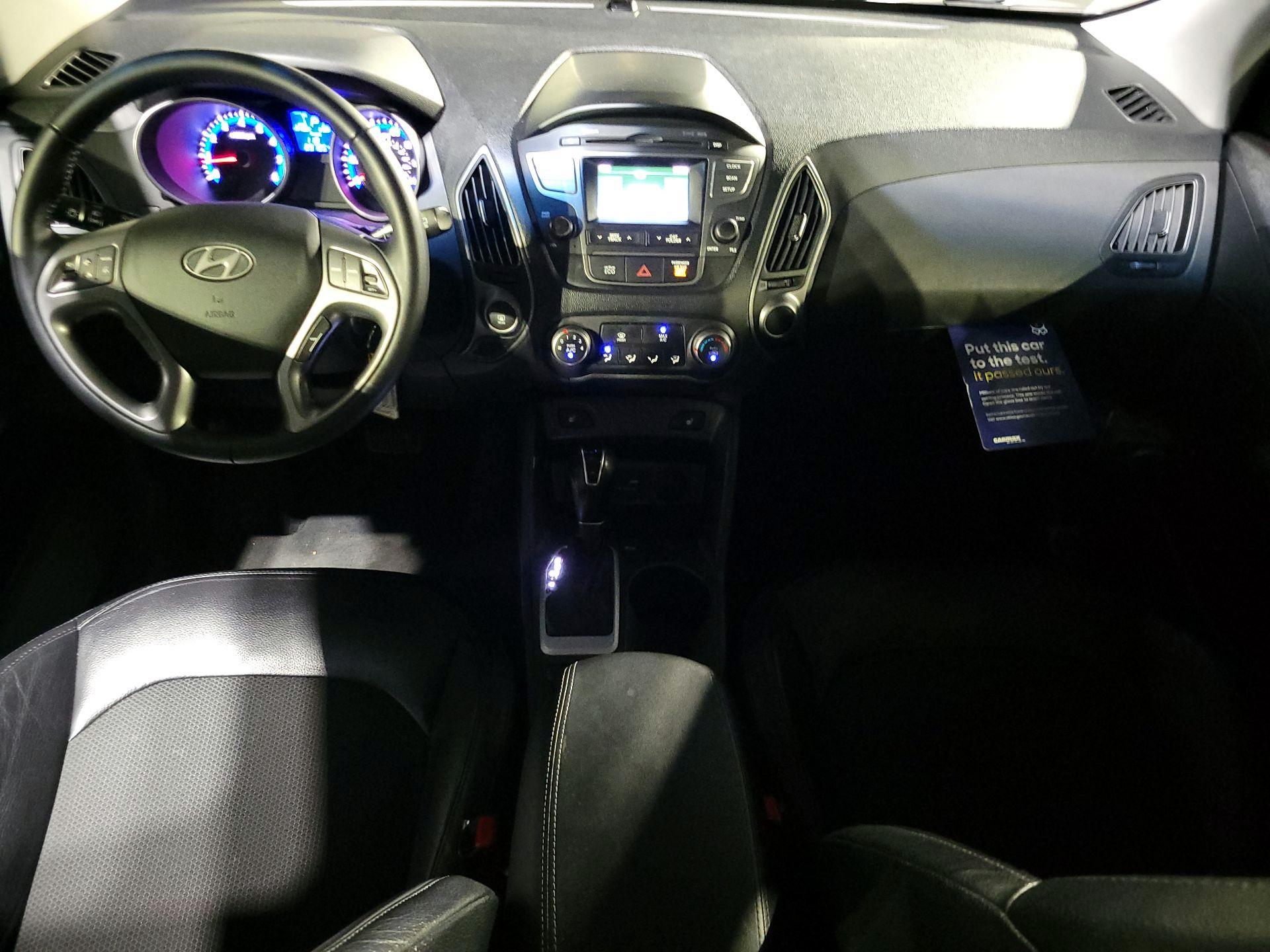 Thumbnail: 2015 Hyundai Tucson - 8