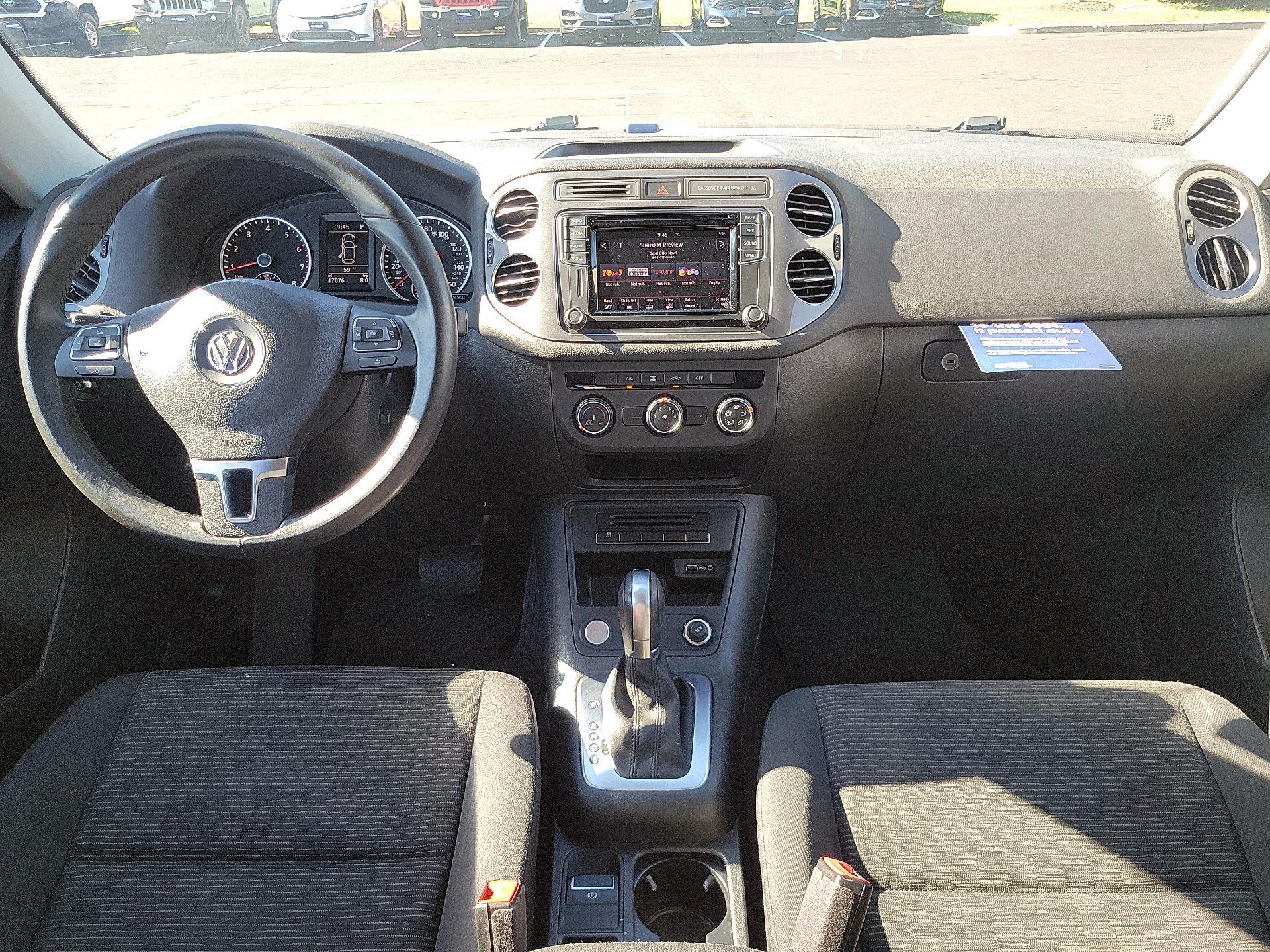 Thumbnail: 2017 Volkswagen Tiguan - 8