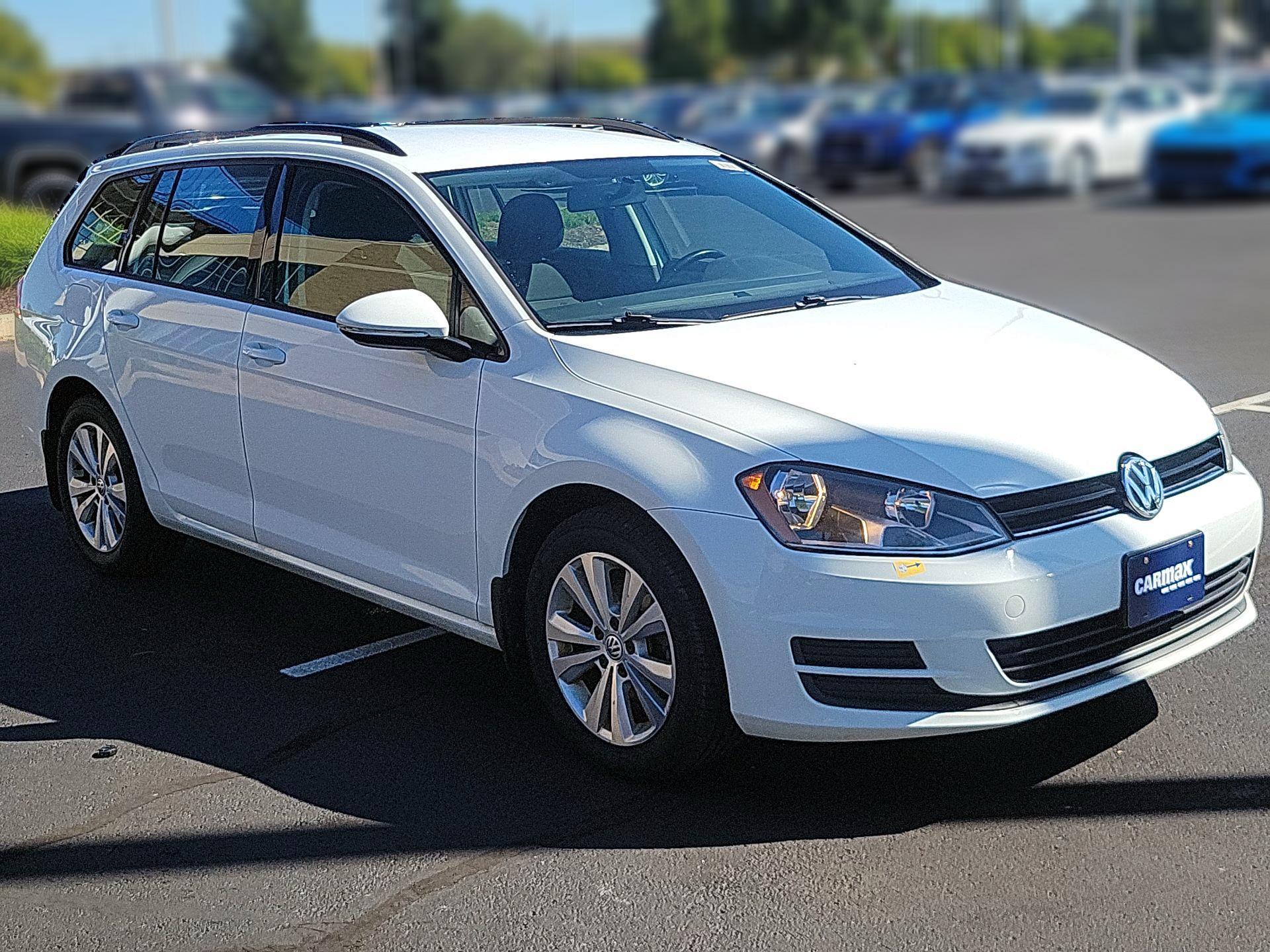 Thumbnail: 2017 Volkswagen Golf - 1