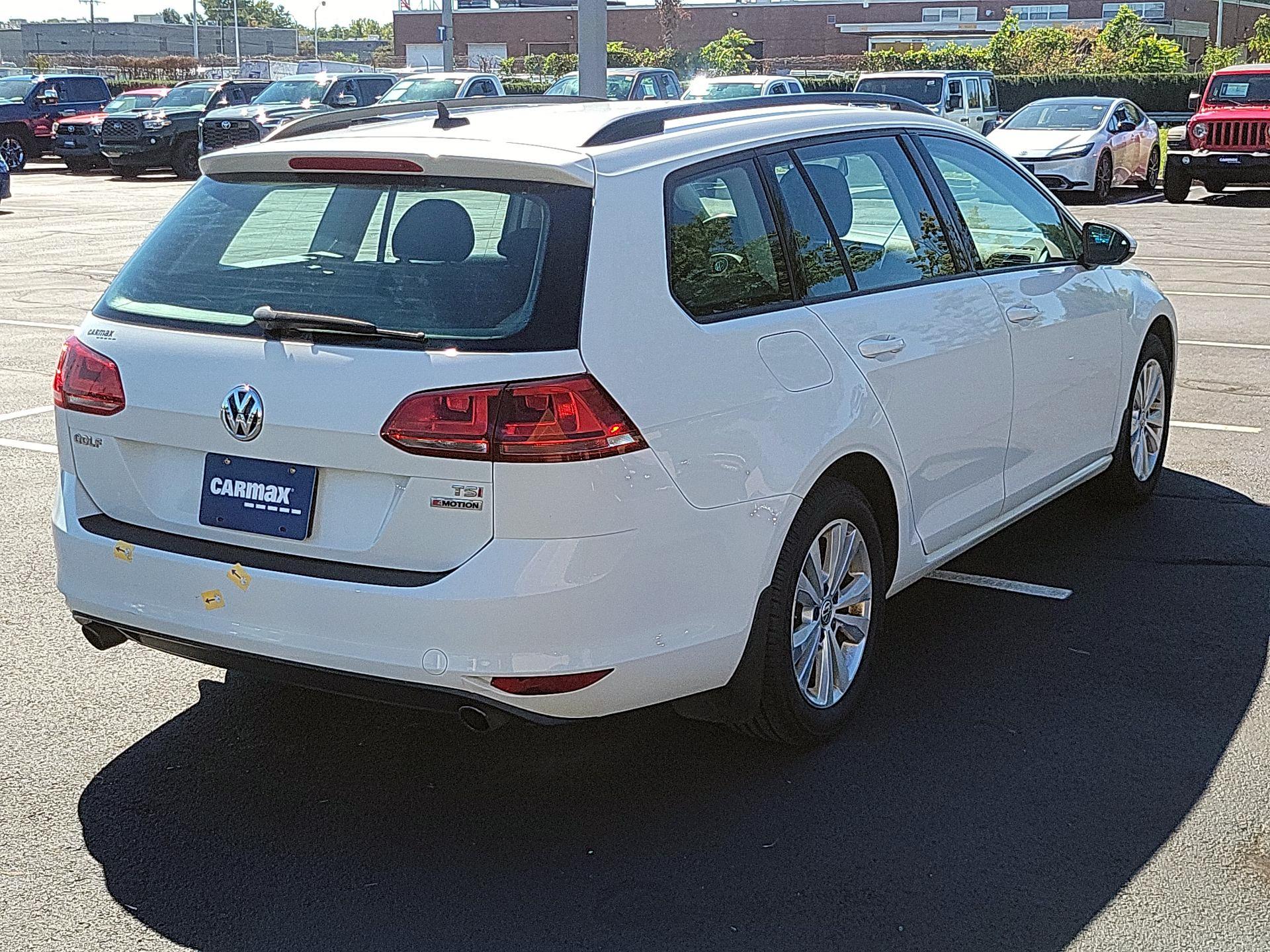 Thumbnail: 2017 Volkswagen Golf - 5