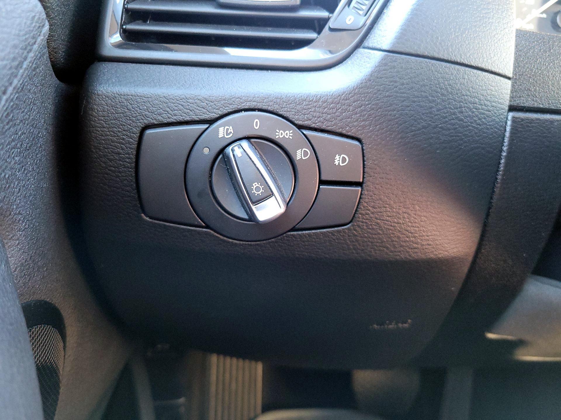 Thumbnail: 2015 BMW X1 - 11