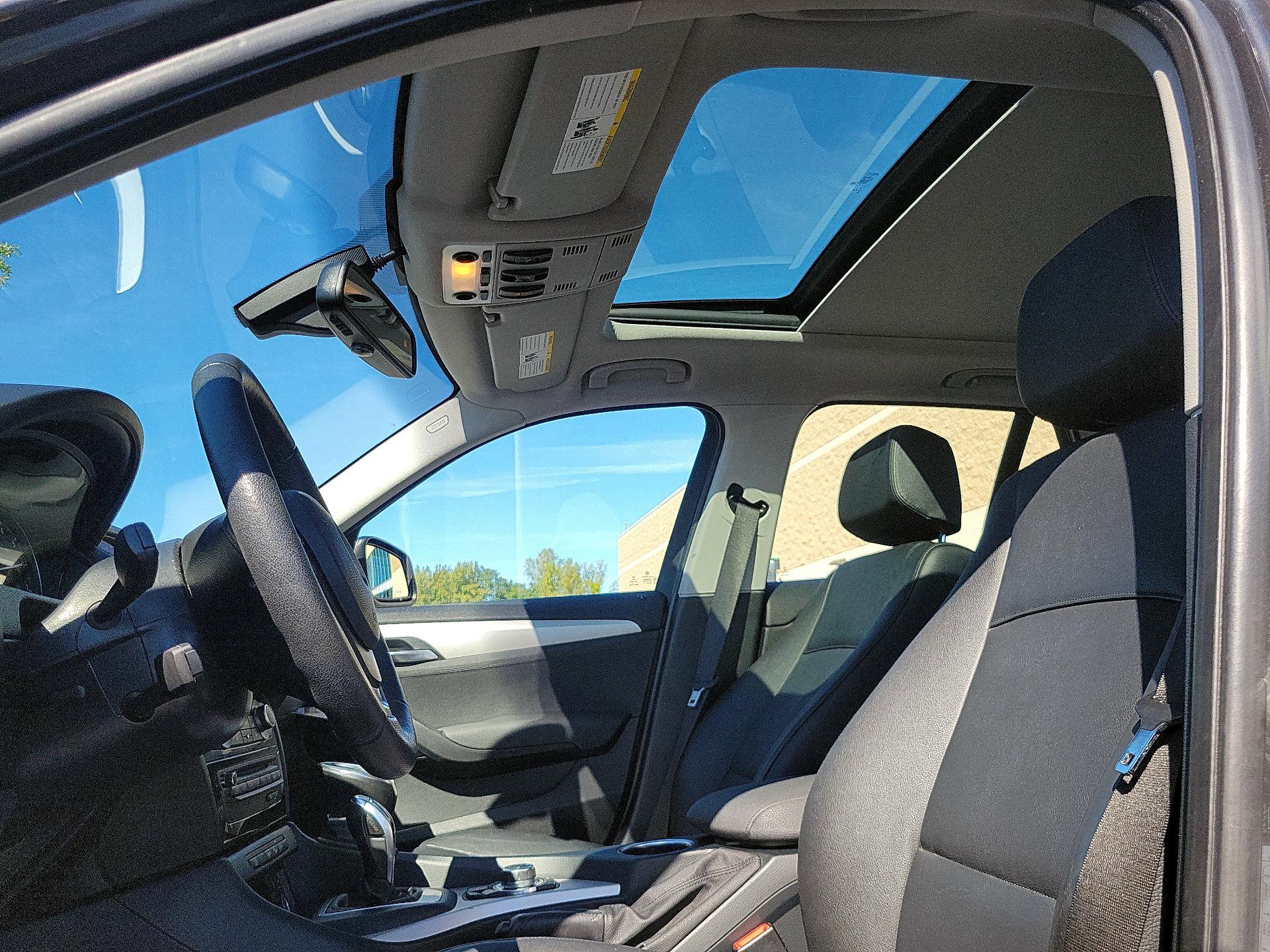 Thumbnail: 2015 BMW X1 - 17