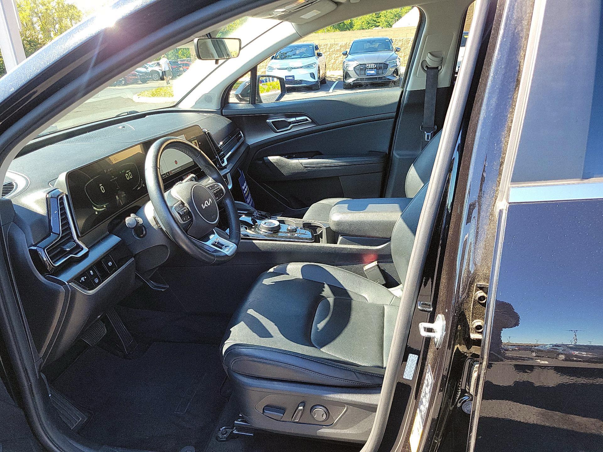 Thumbnail: 2023 Kia Sportage - 9