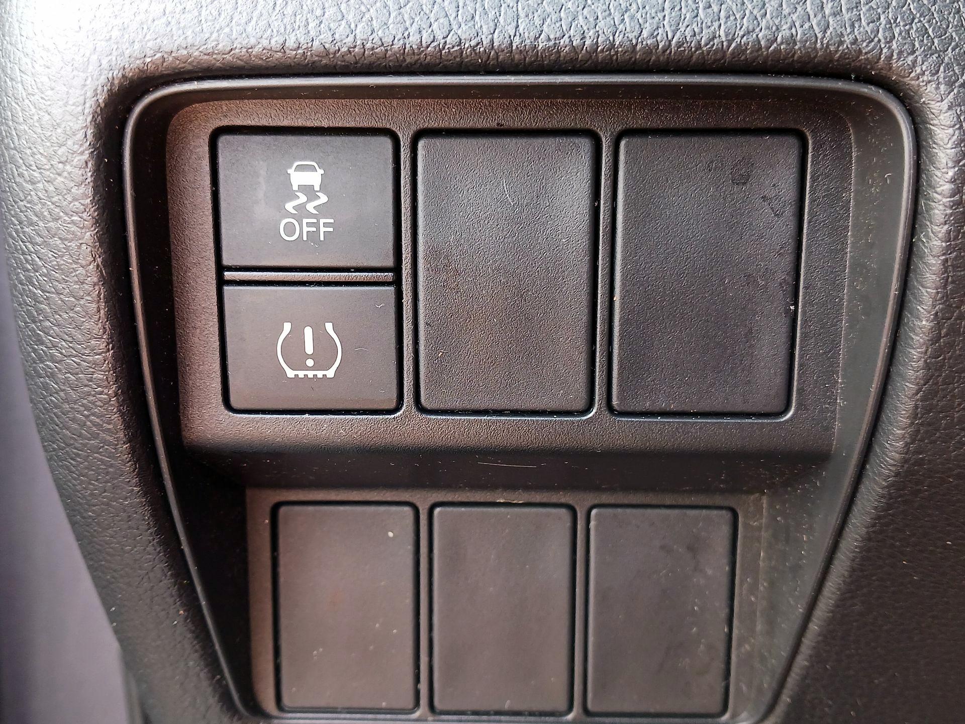 Thumbnail: 2017 Honda CR-V - 11