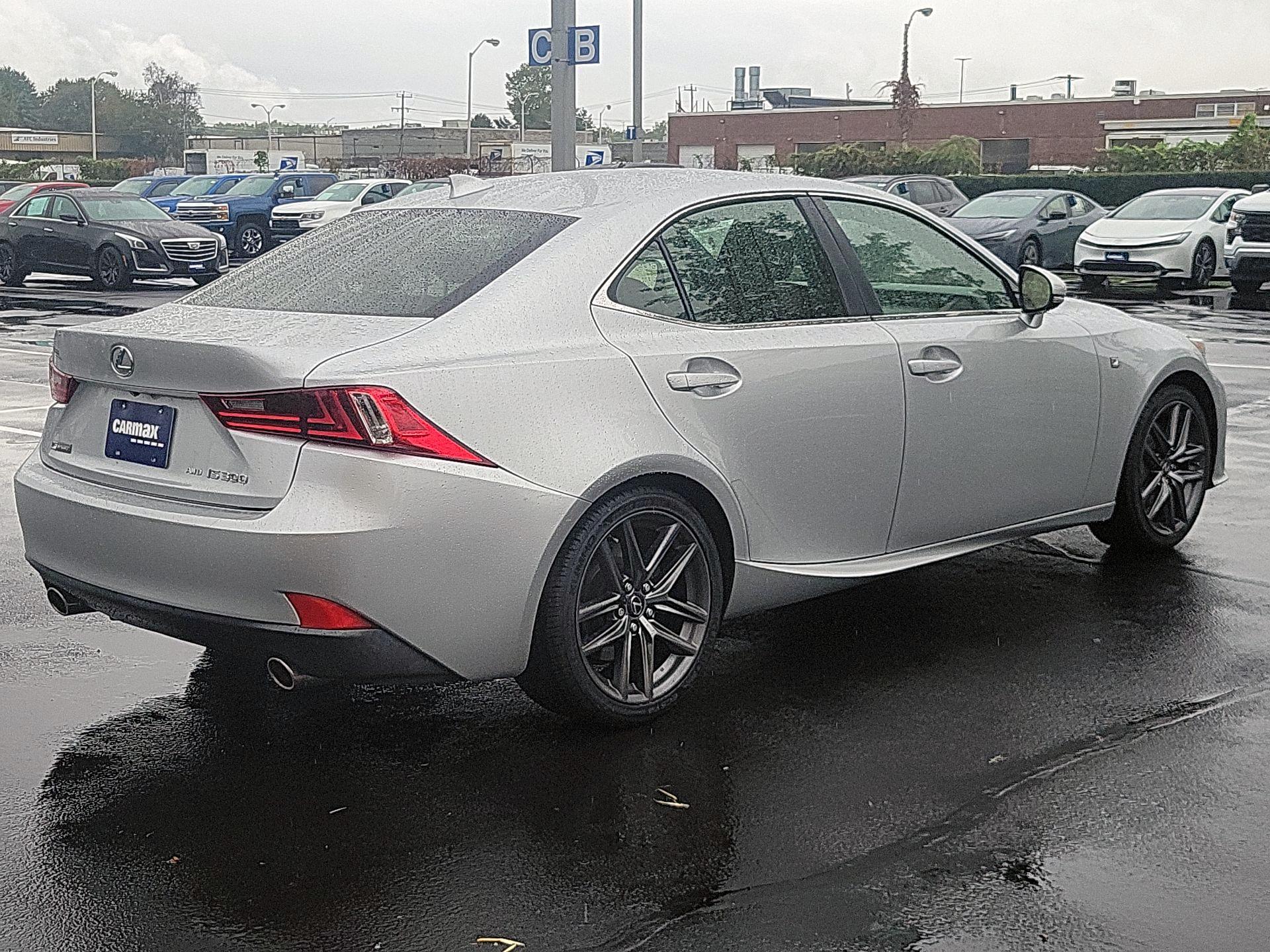Thumbnail: 2016 Lexus IS - 5