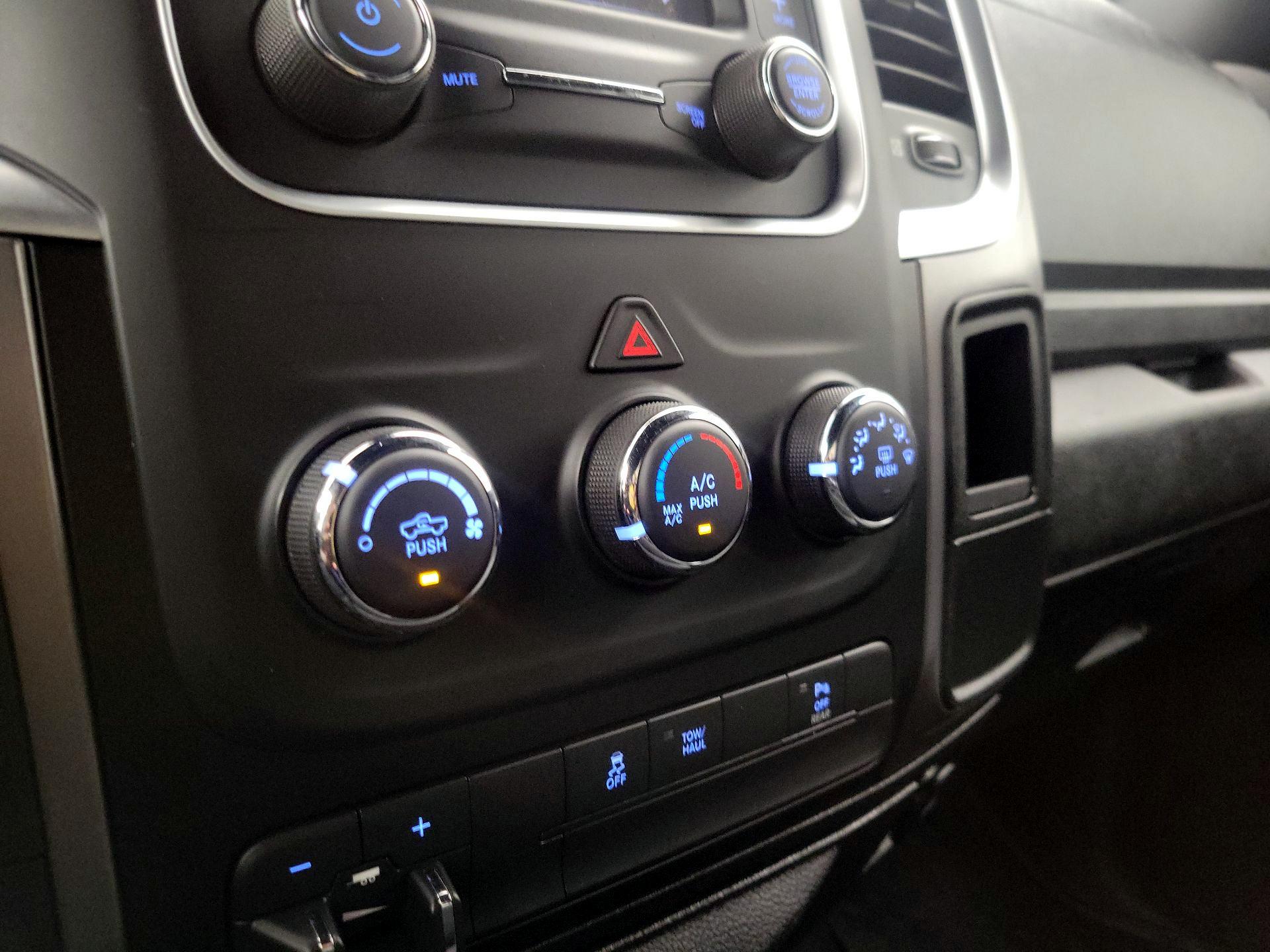 Thumbnail: 2021 RAM 1500 Classic - 16