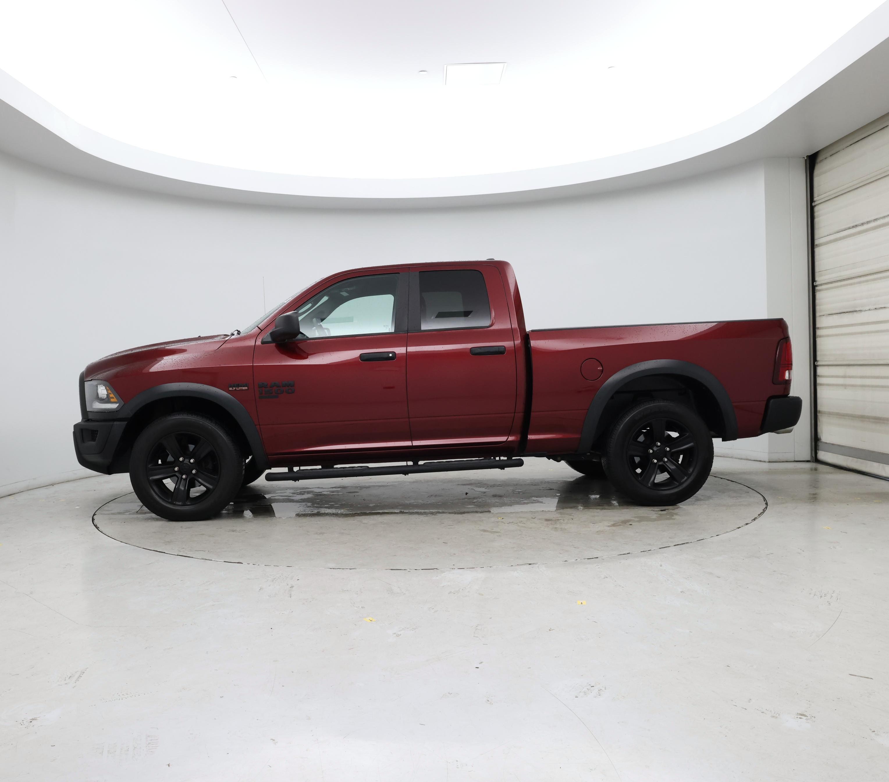 Thumbnail: 2021 RAM 1500 Classic - 3