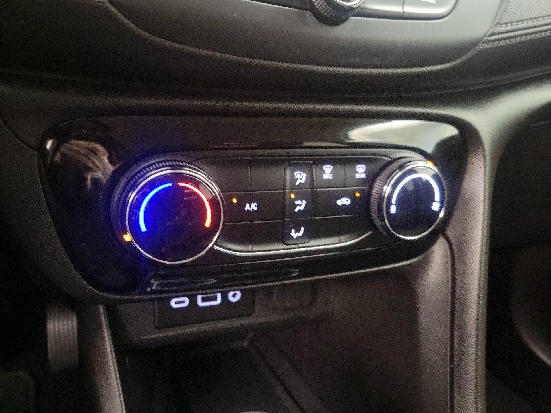 Thumbnail: 2021 Buick Encore GX - 16
