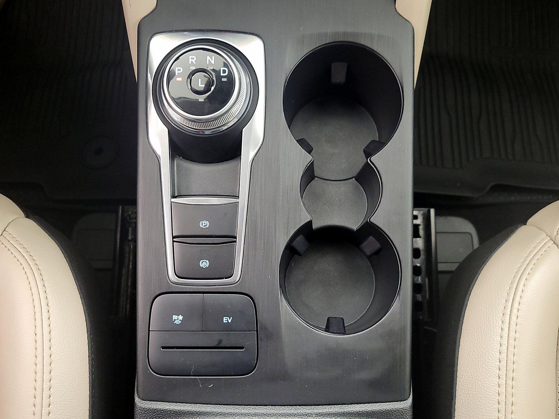 Thumbnail: 2022 Ford Escape - 18