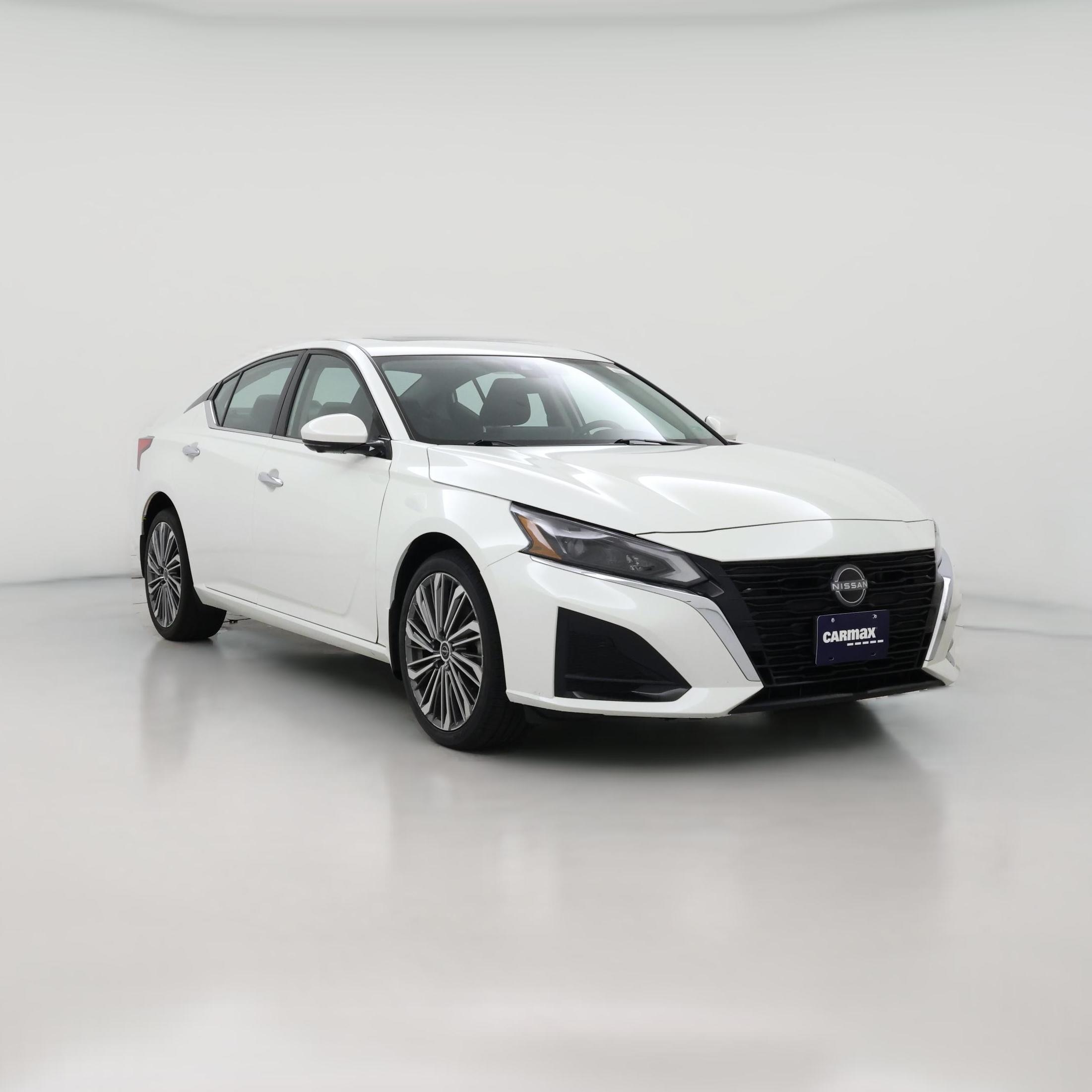 Thumbnail: 2023 Nissan Altima - 1