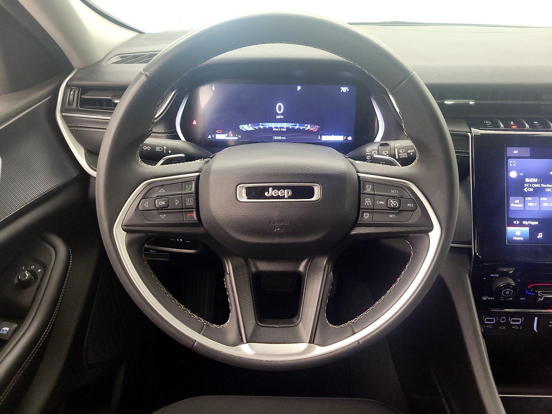 Thumbnail: 2023 Jeep Grand Cherokee - 10