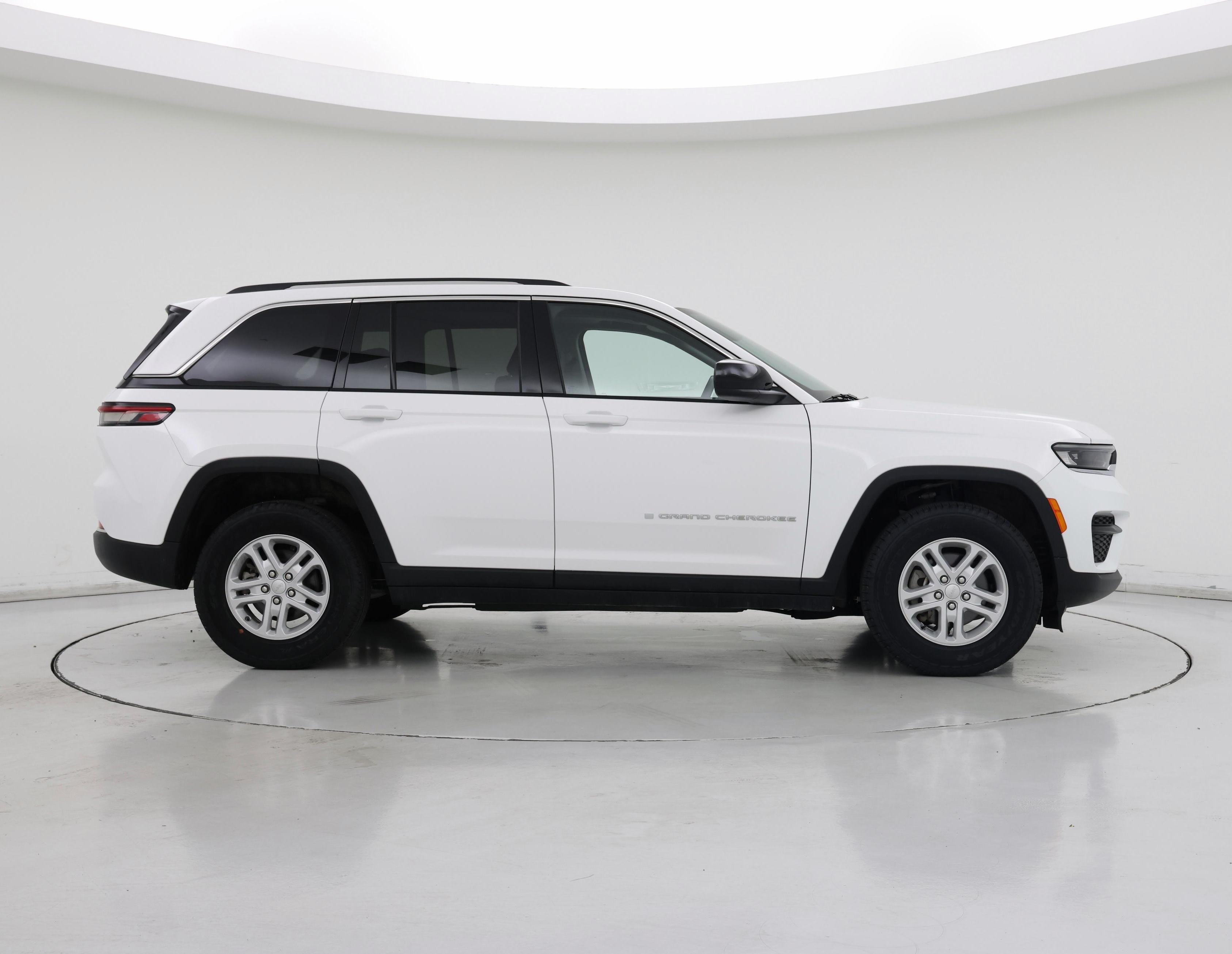Thumbnail: 2023 Jeep Grand Cherokee - 7