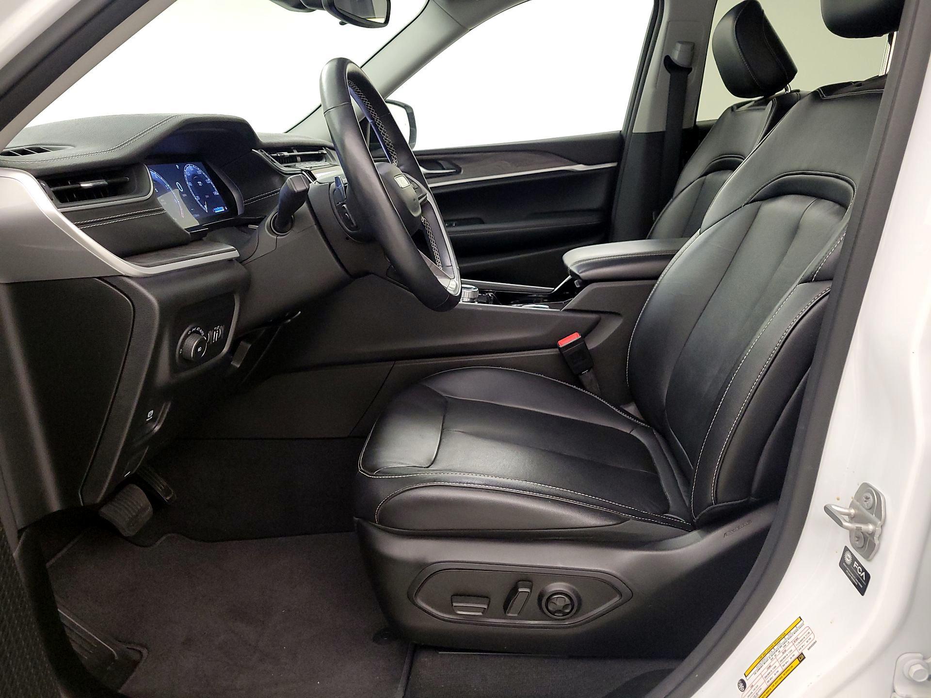 Thumbnail: 2022 Jeep Grand Cherokee L - 11