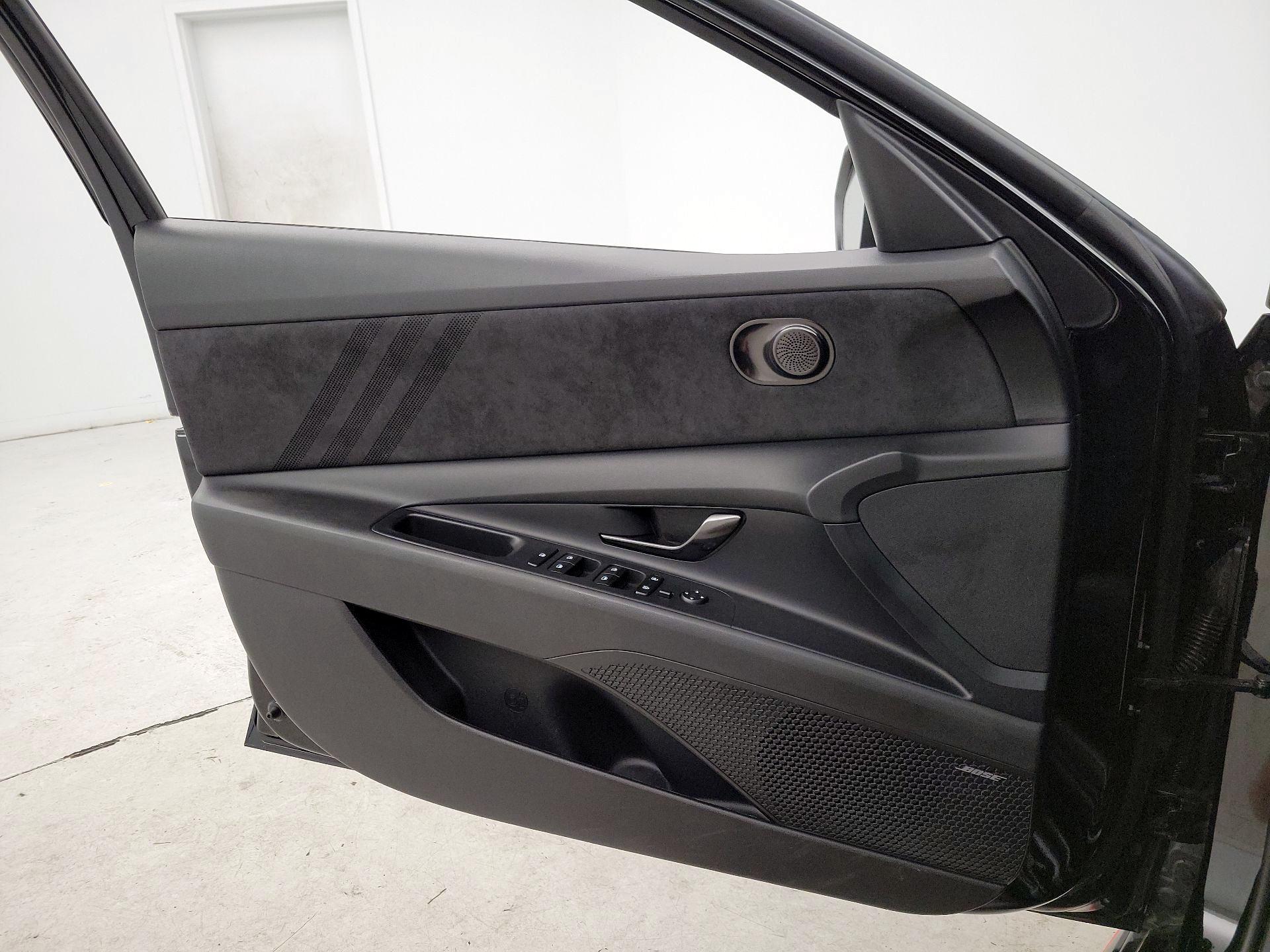 Thumbnail: 2023 Hyundai Elantra - 12