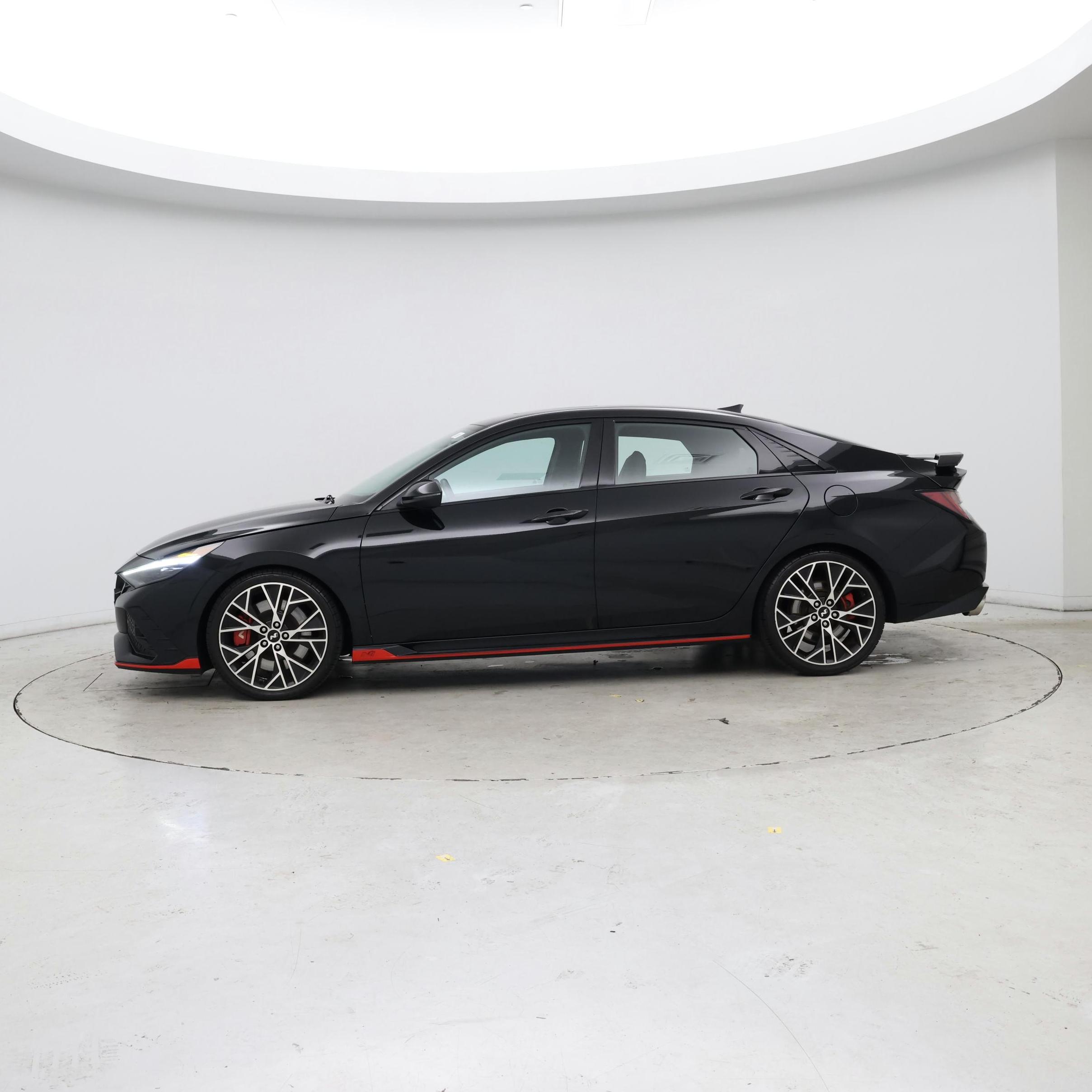 Thumbnail: 2023 Hyundai Elantra - 3
