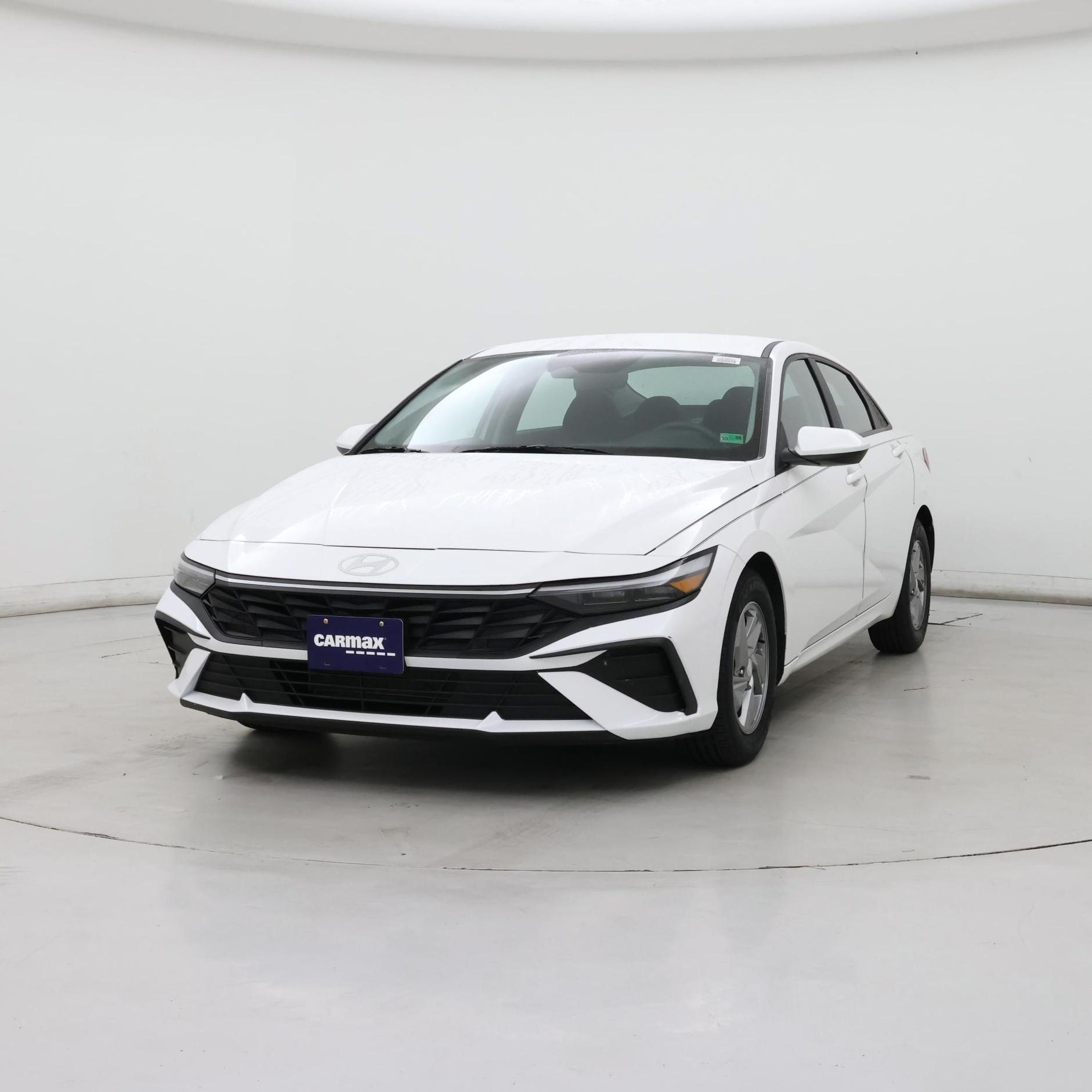 Thumbnail: 2024 Hyundai Elantra - 4