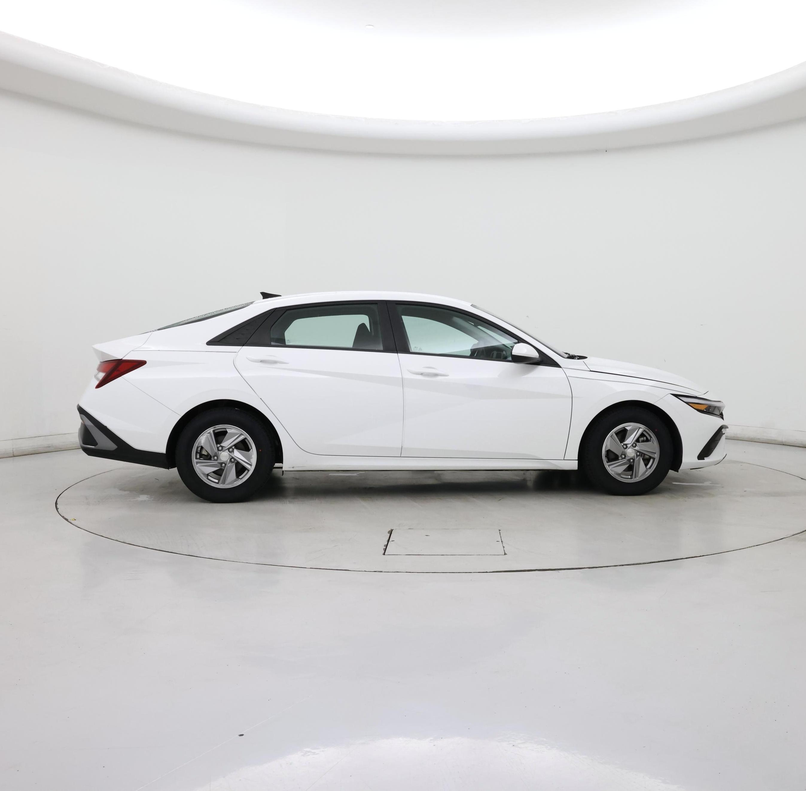 Thumbnail: 2024 Hyundai Elantra - 7