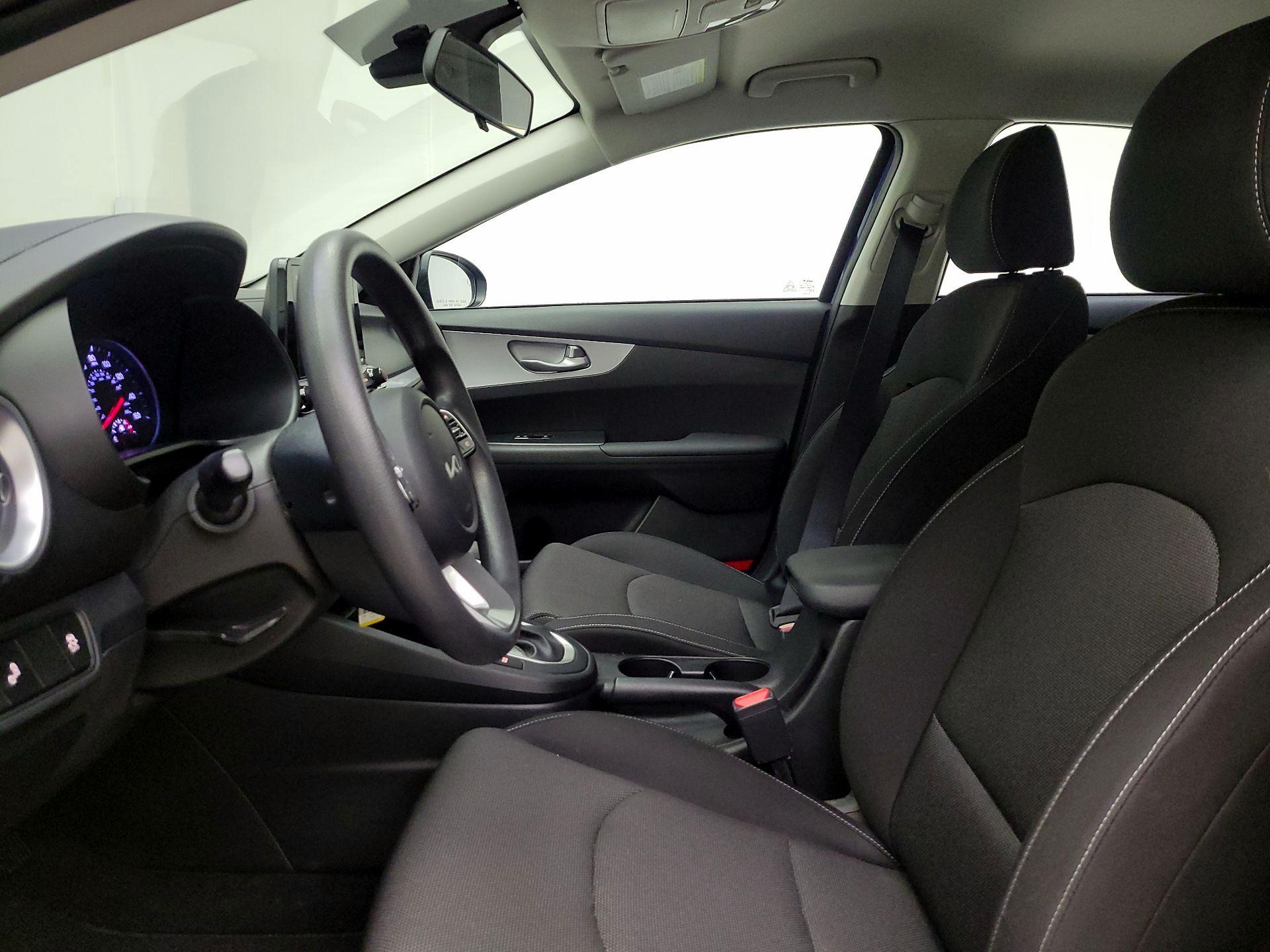 Thumbnail: 2023 Kia Forte - 11