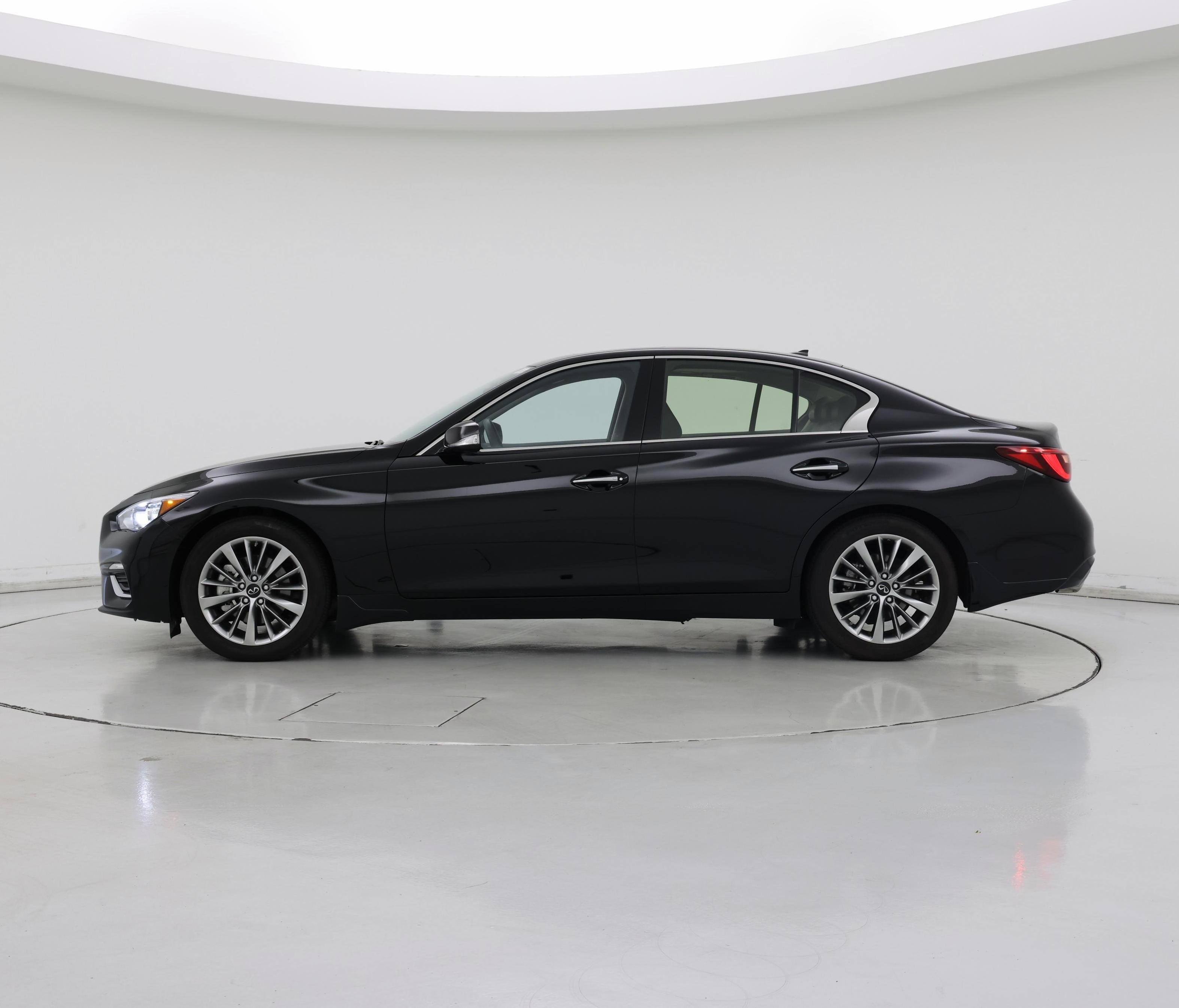Thumbnail: 2023 INFINITI Q50 - 3