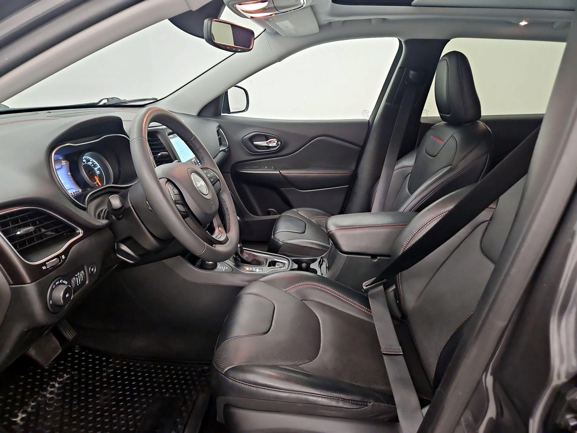 Thumbnail: 2022 Jeep Cherokee - 11