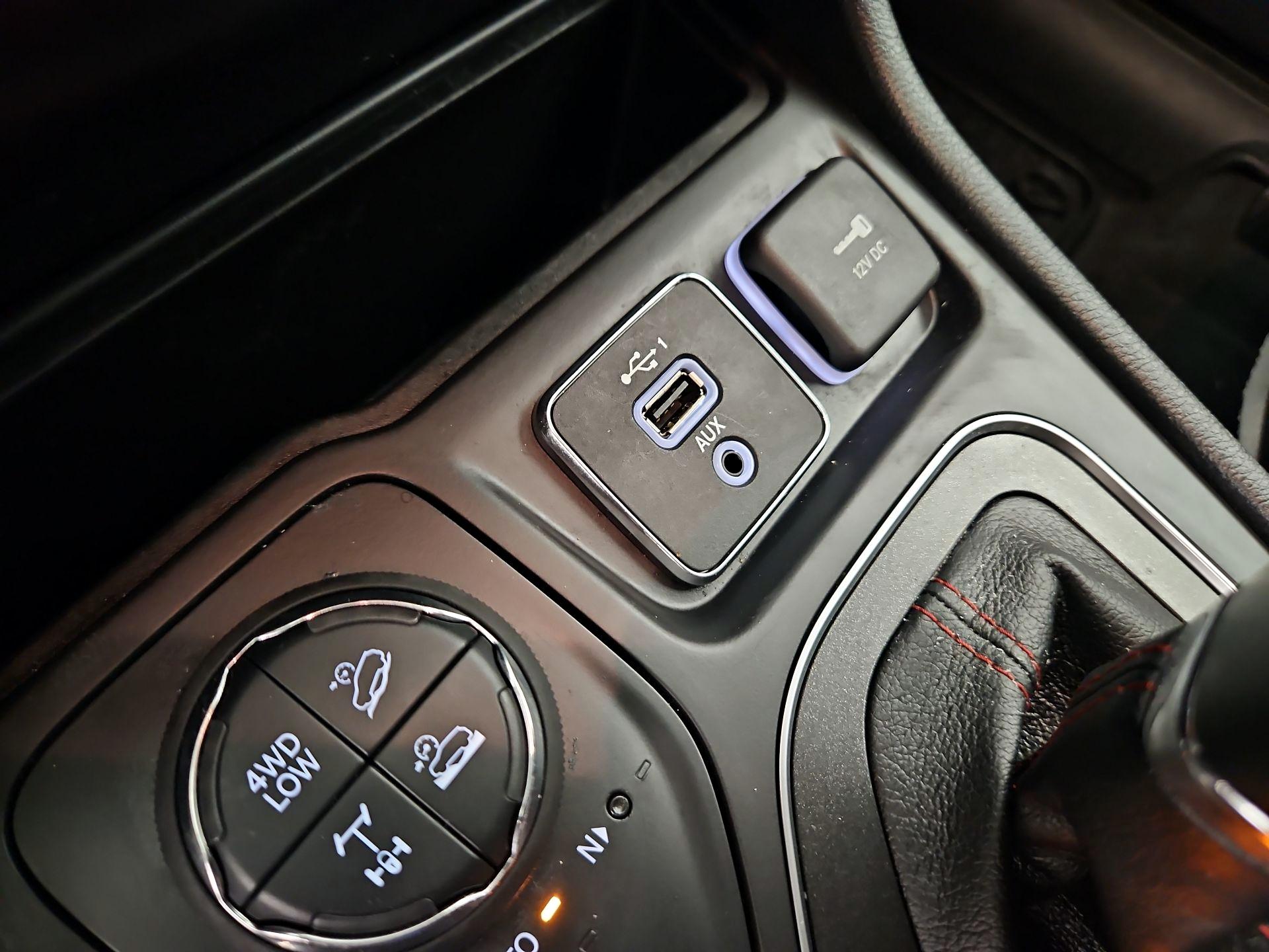 Thumbnail: 2022 Jeep Cherokee - 19