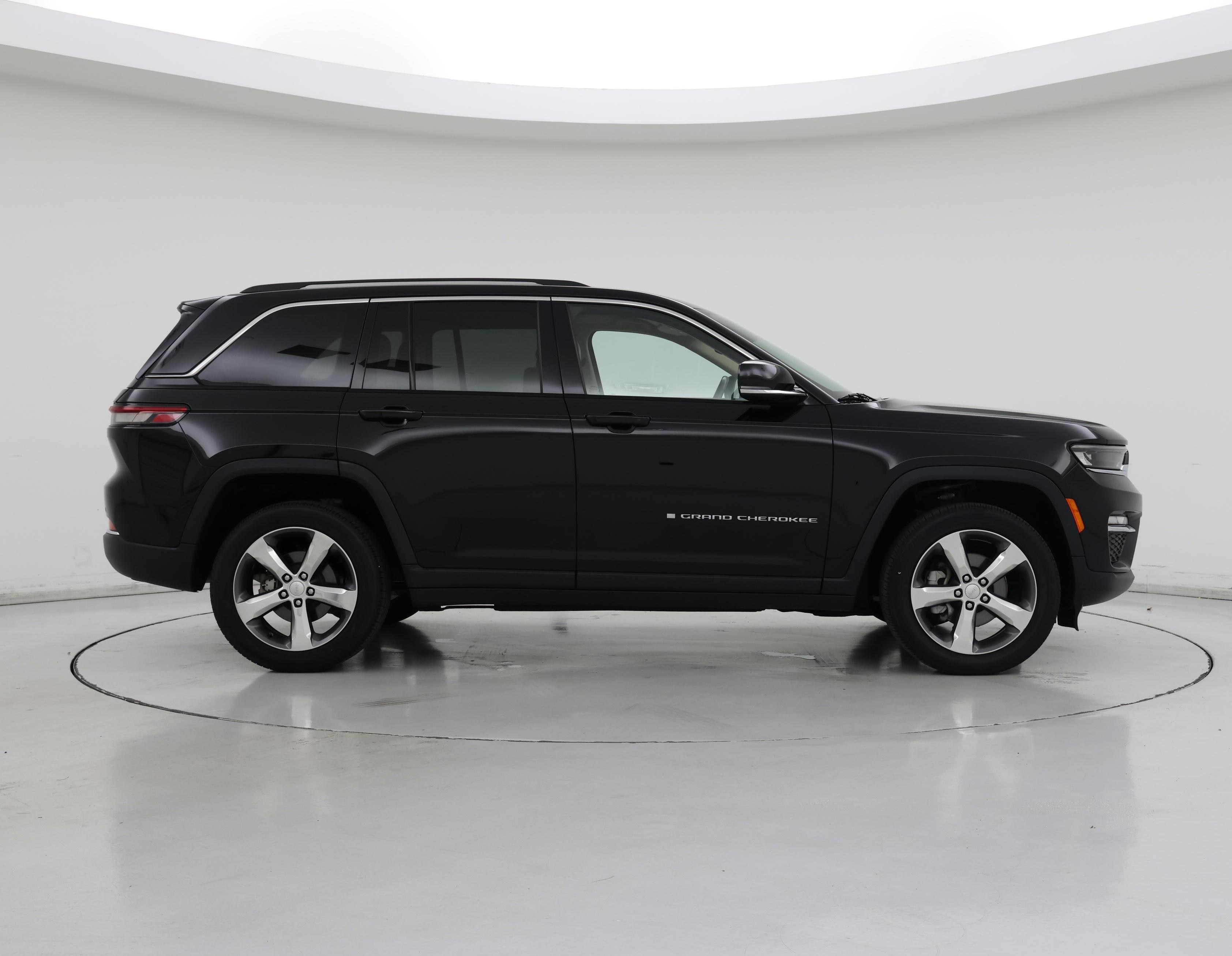 Thumbnail: 2022 Jeep Grand Cherokee - 7