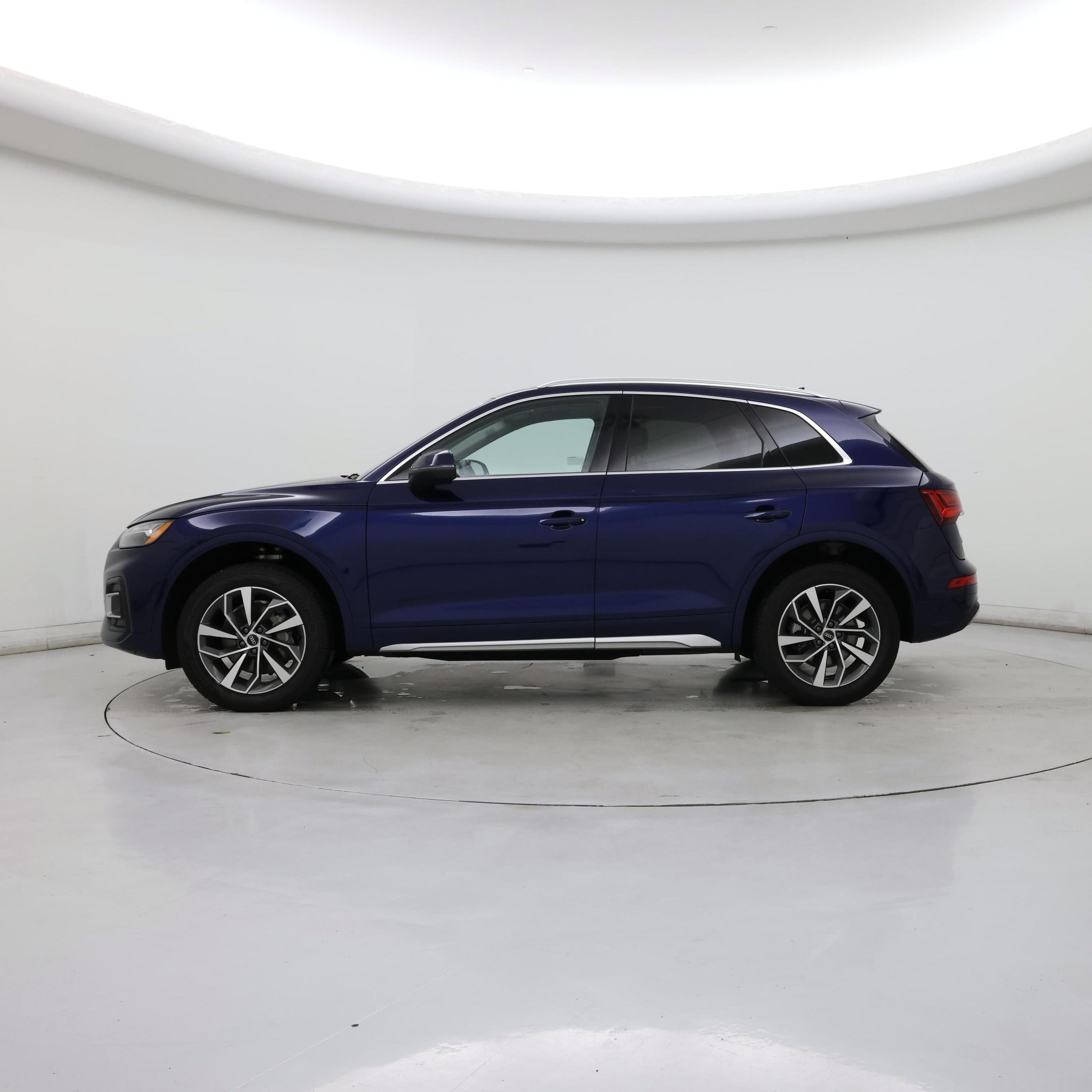 Thumbnail: 2021 Audi Q5 - 3