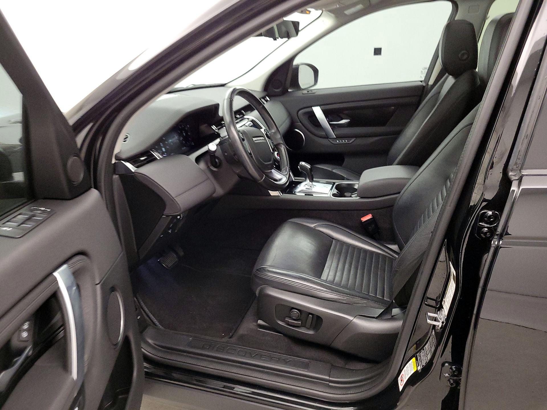 Thumbnail: 2020 Land Rover Discovery Sport - 11