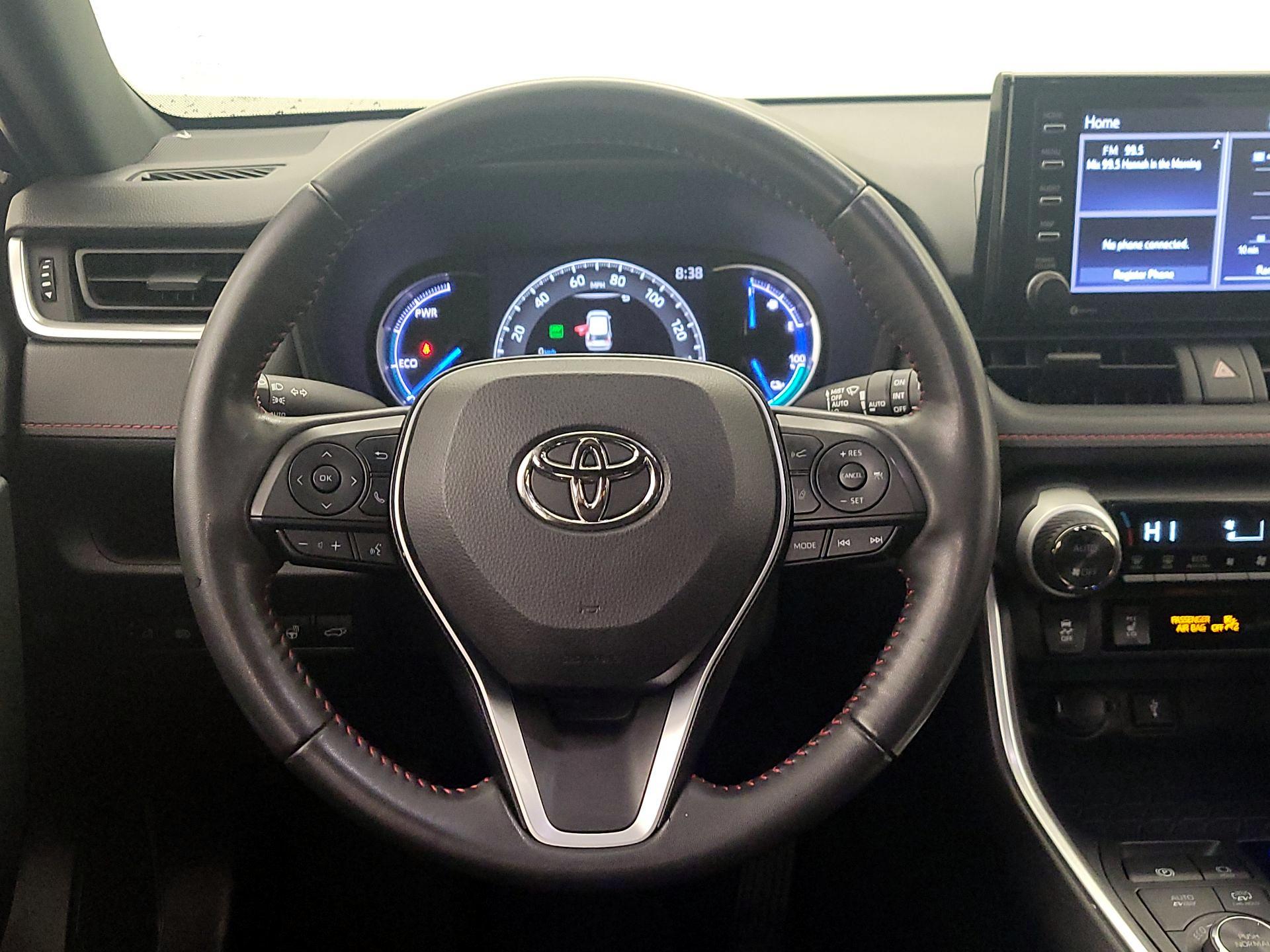 Thumbnail: 2022 Toyota RAV4 - 10