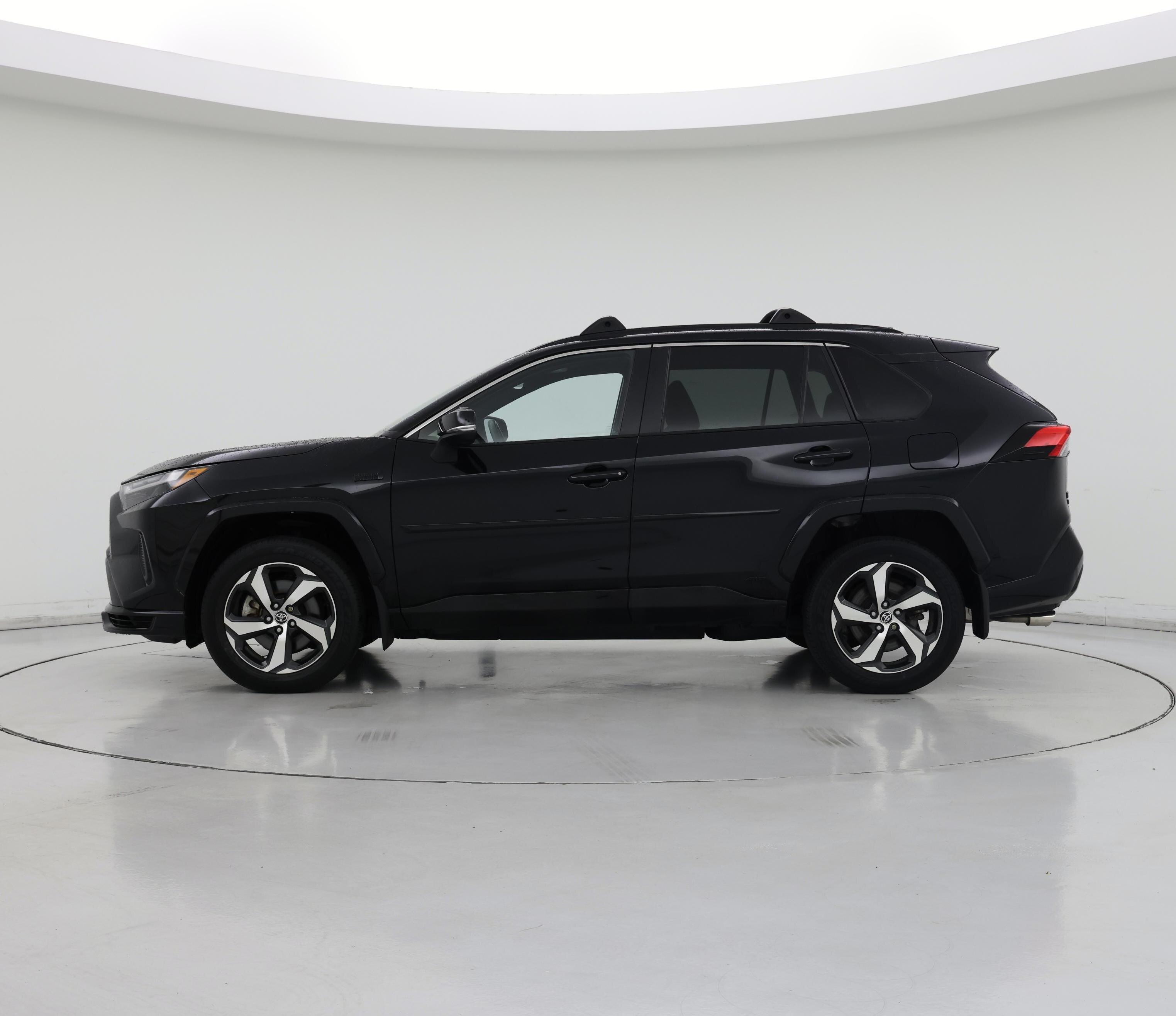 Thumbnail: 2022 Toyota RAV4 - 3