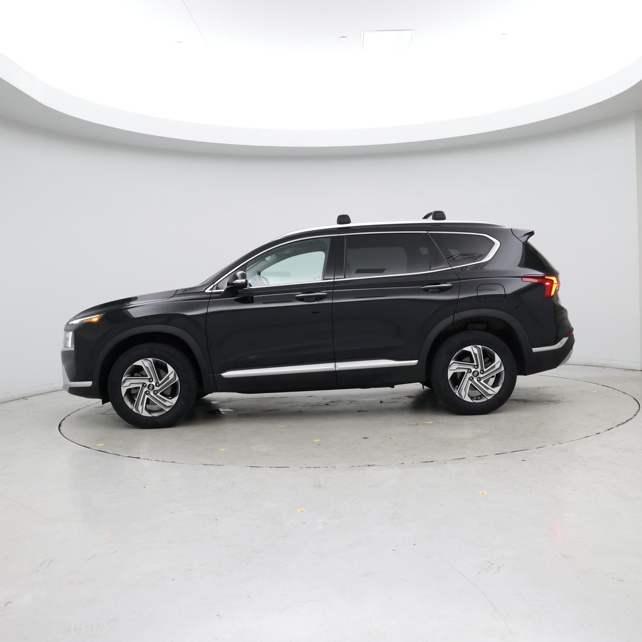 Thumbnail: 2022 Hyundai Santa Fe - 3