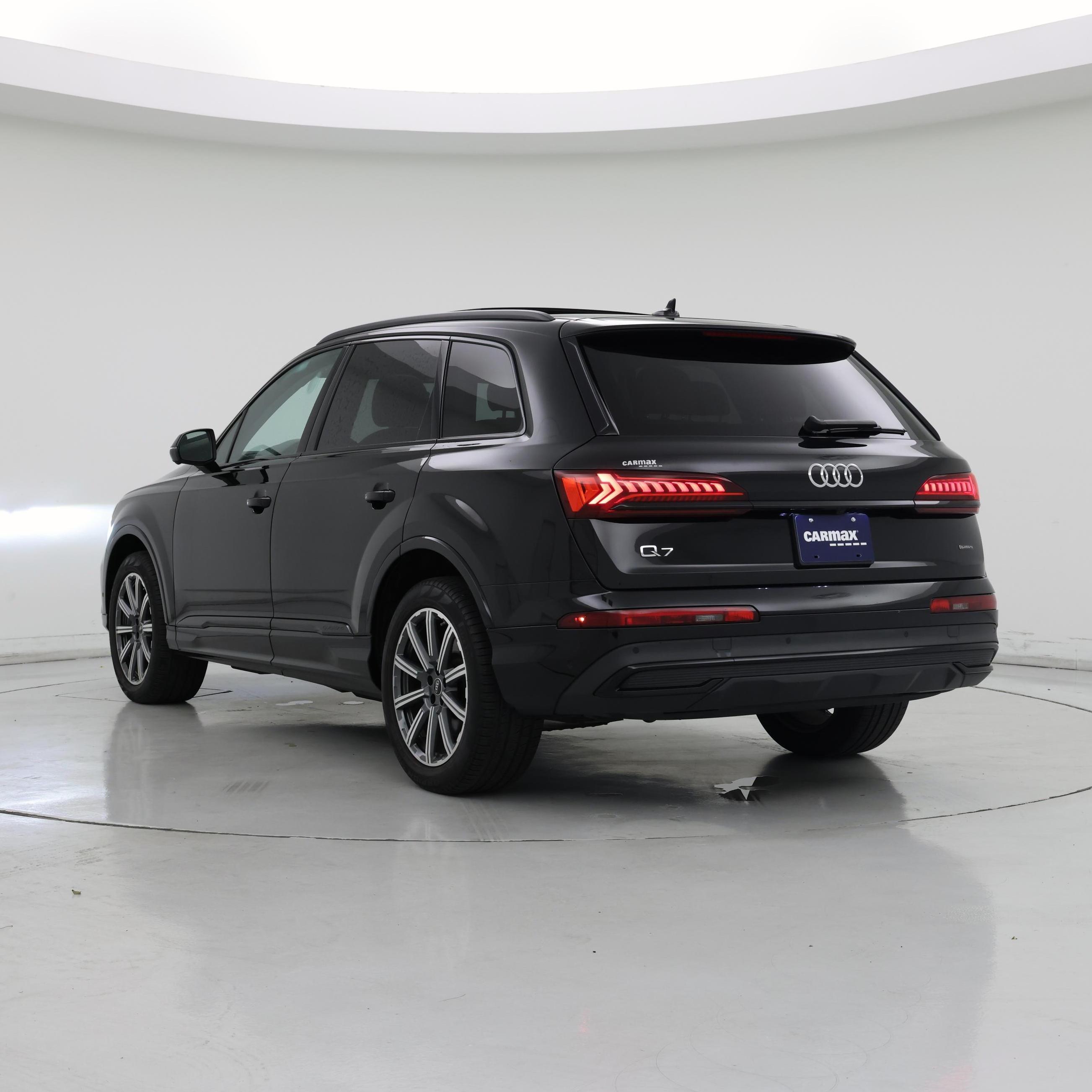 Thumbnail: 2022 Audi Q7 - 2