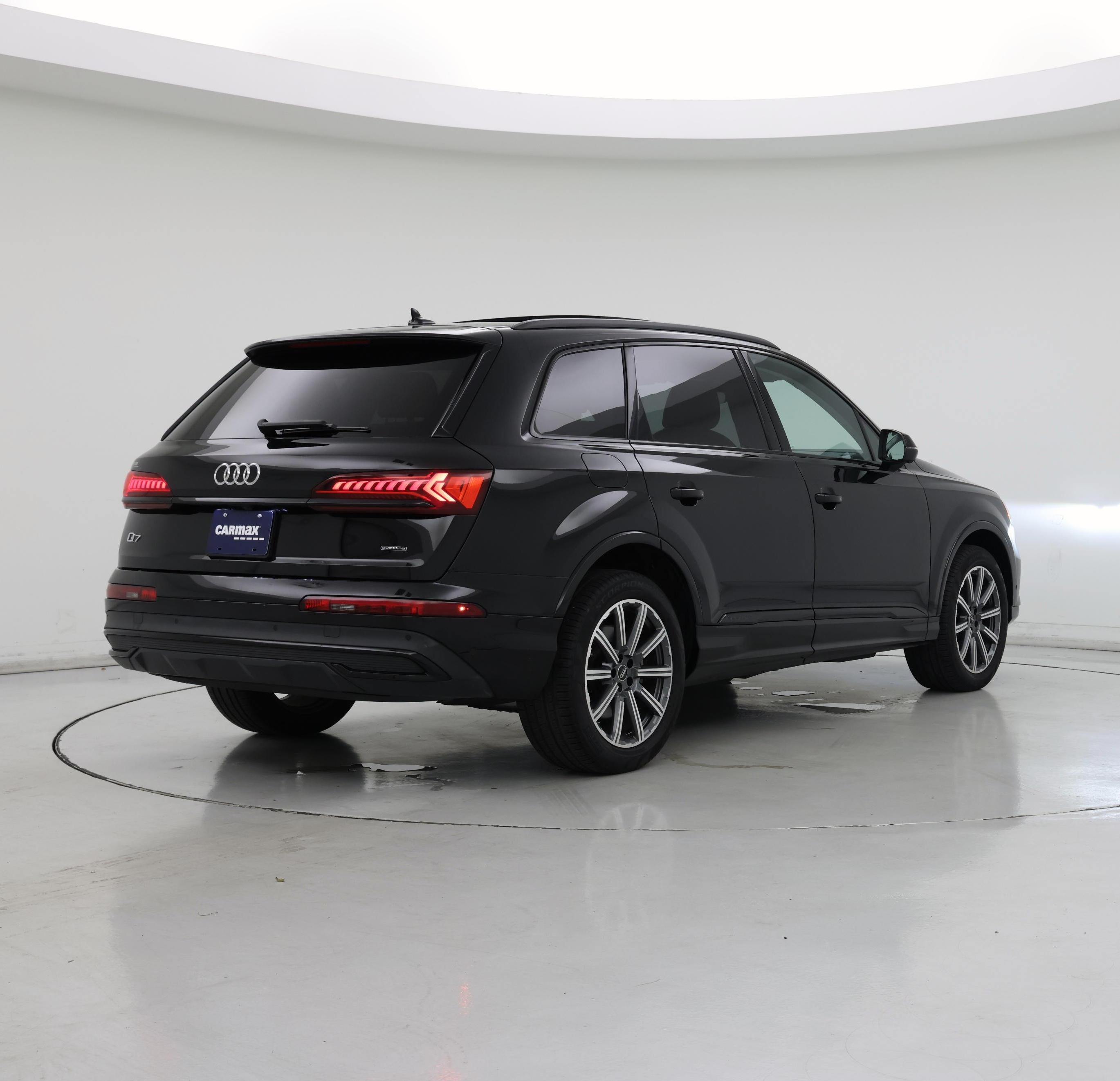 Thumbnail: 2022 Audi Q7 - 8