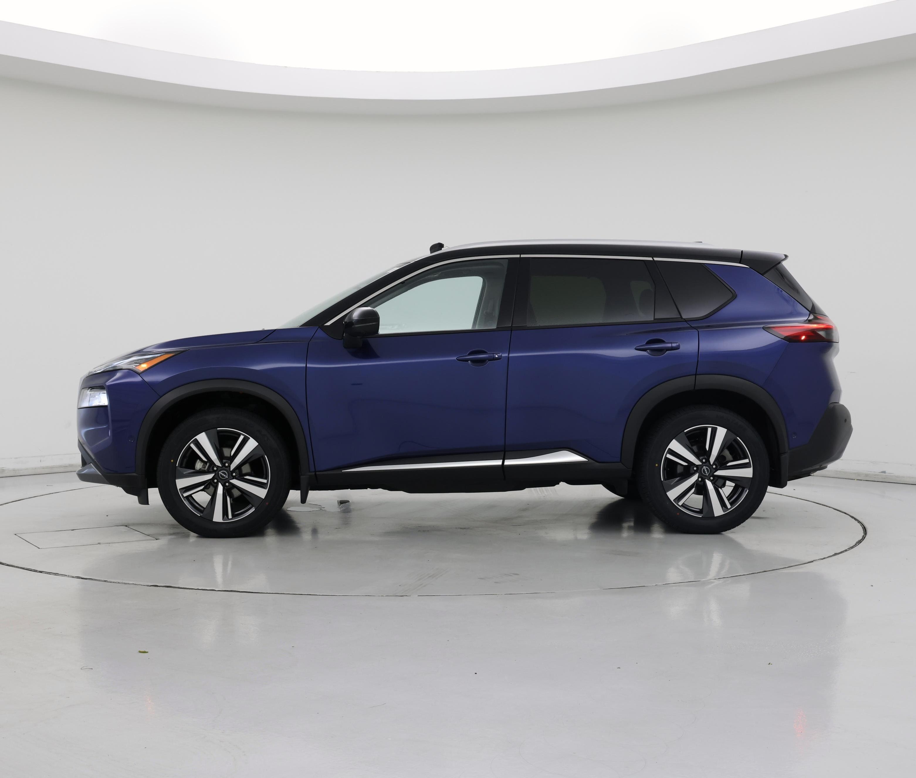 Thumbnail: 2023 Nissan Rogue - 3