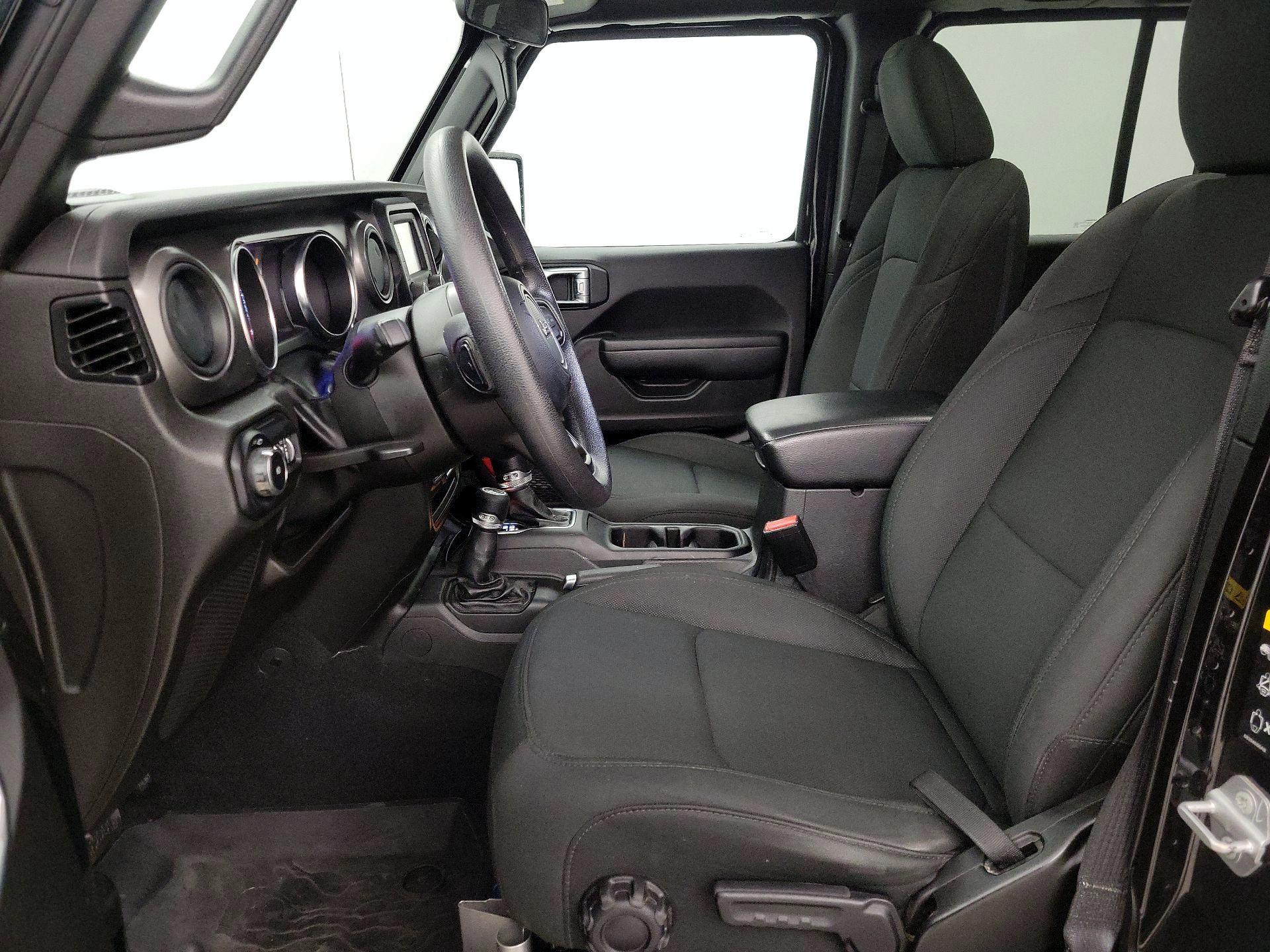 Thumbnail: 2021 Jeep Wrangler - 11