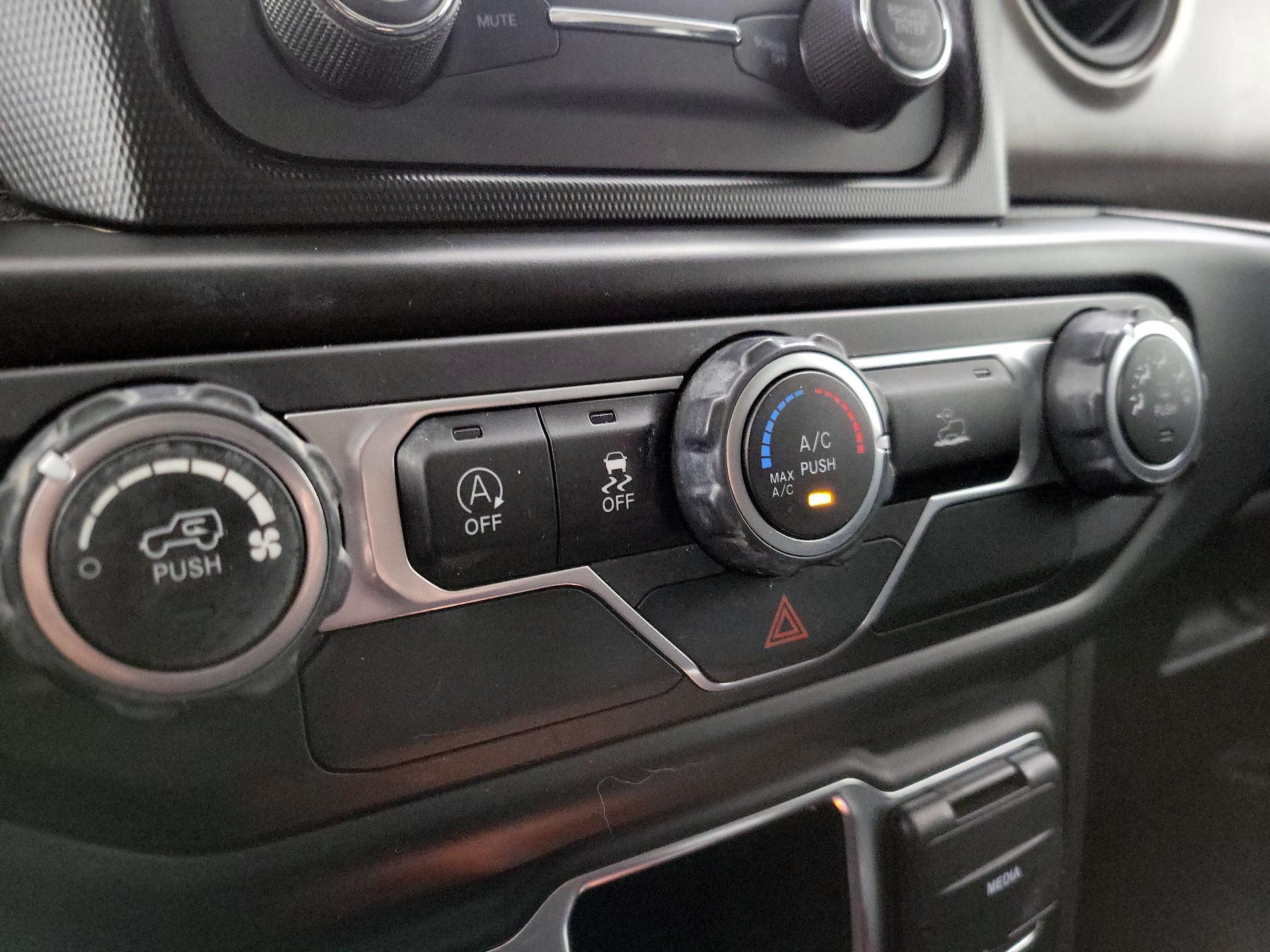 Thumbnail: 2021 Jeep Wrangler - 16
