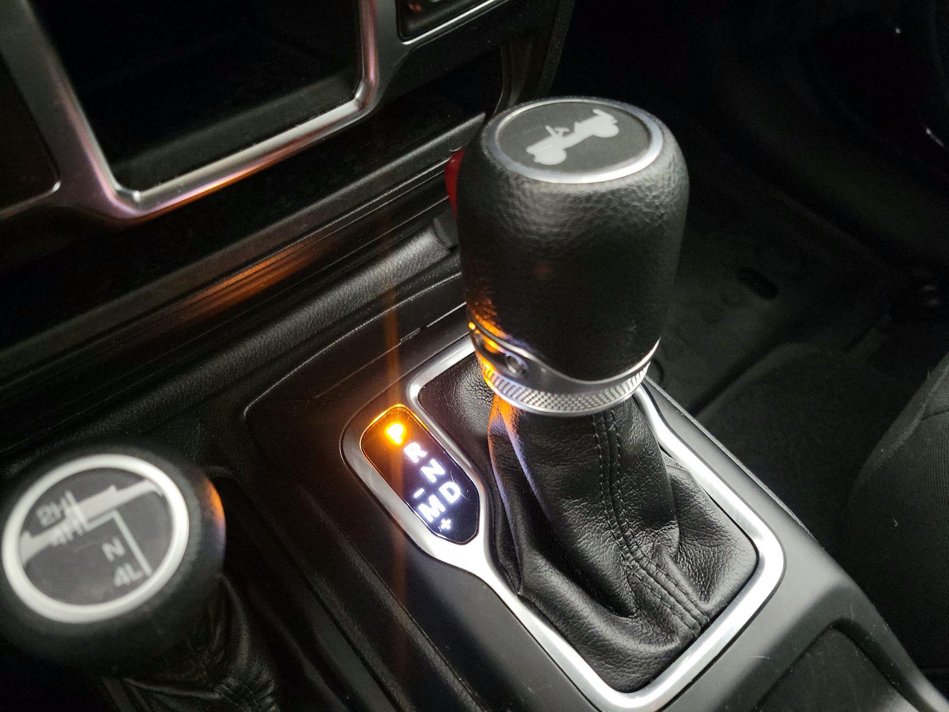 Thumbnail: 2021 Jeep Wrangler - 17