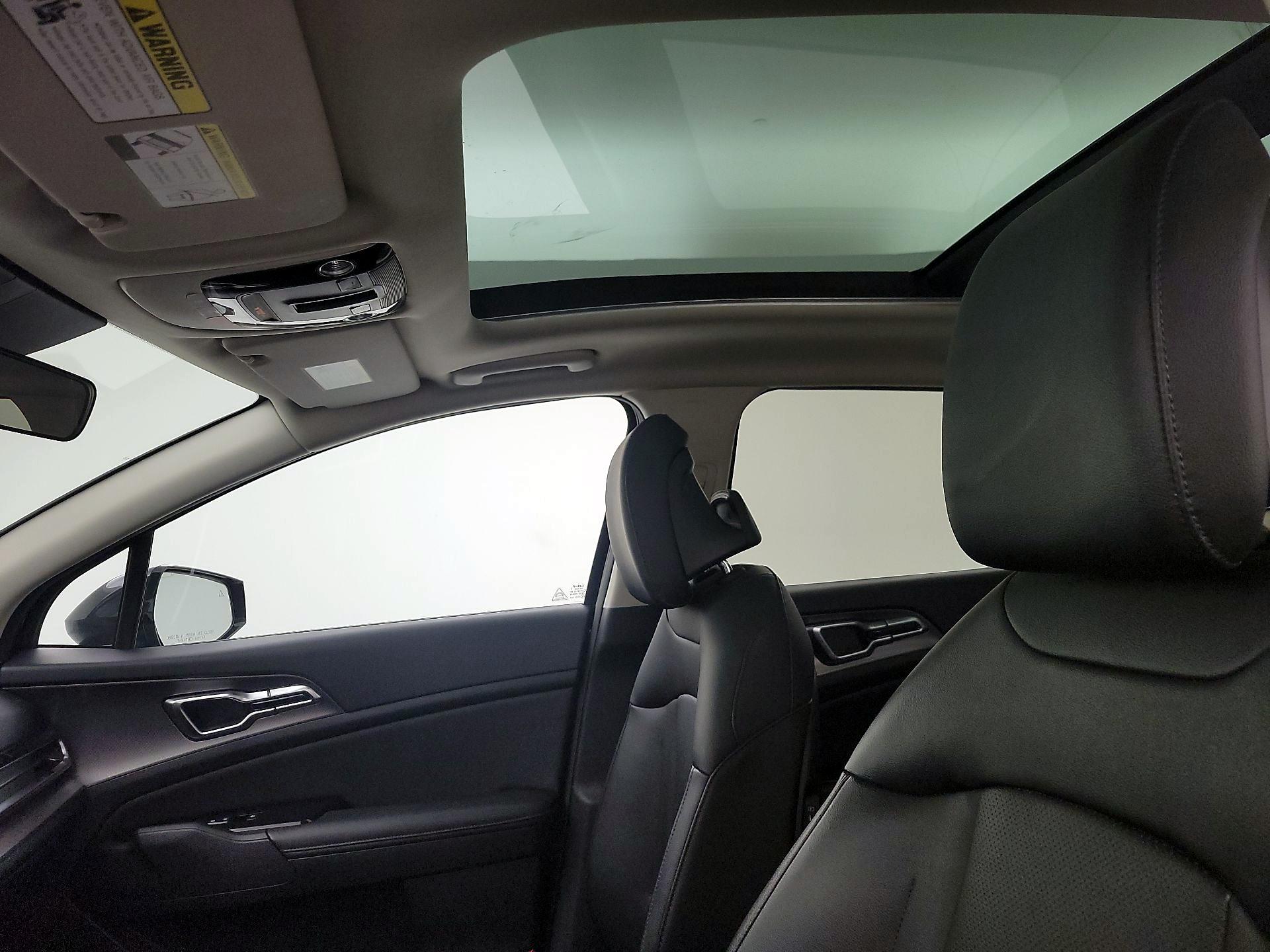 Thumbnail: 2023 Kia Sportage - 20