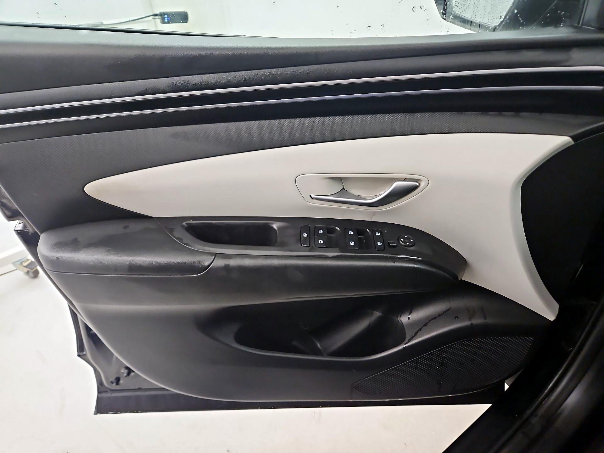 Thumbnail: 2022 Hyundai Tucson - 12