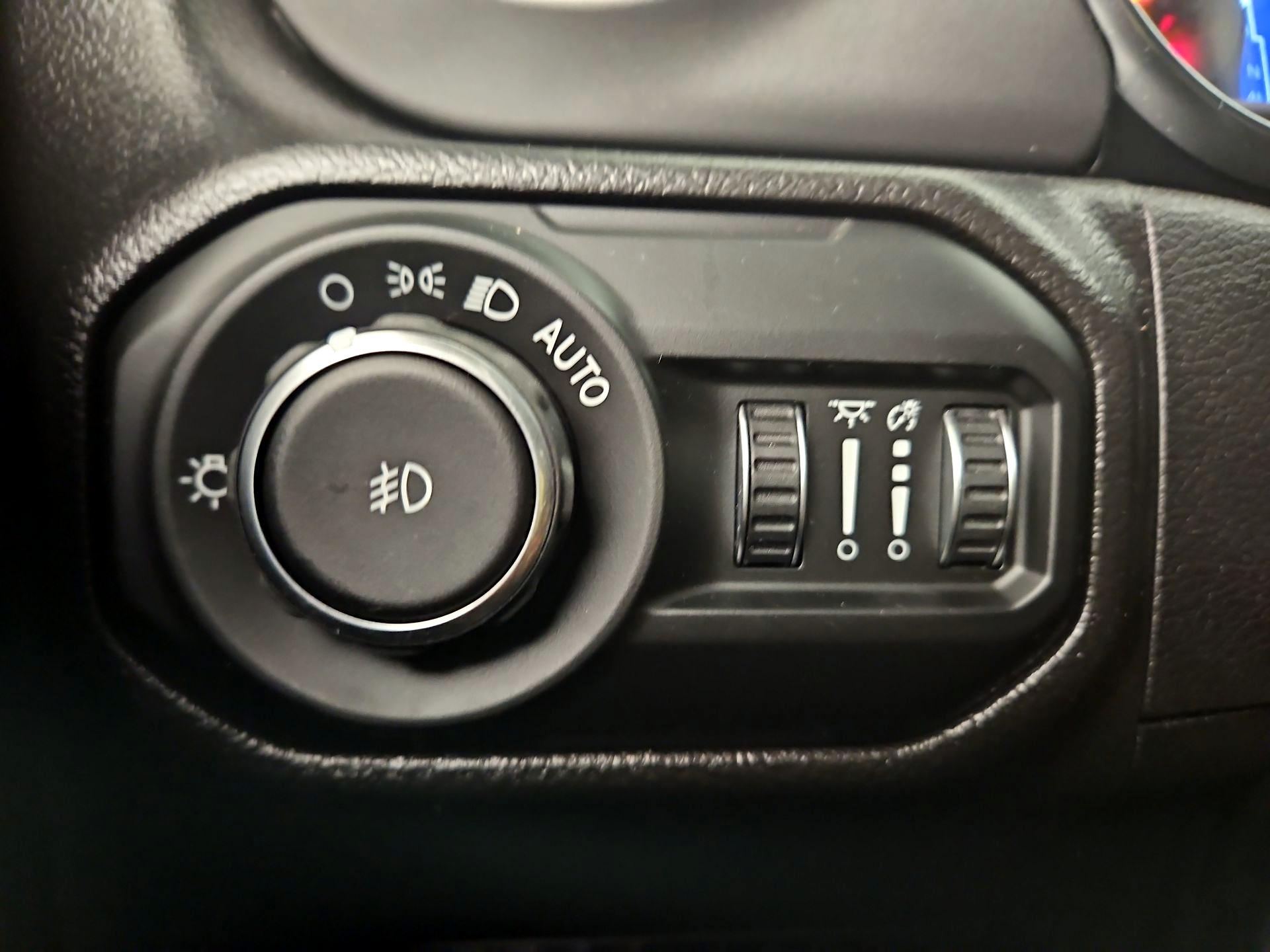 Thumbnail: 2022 Jeep Wrangler - 13