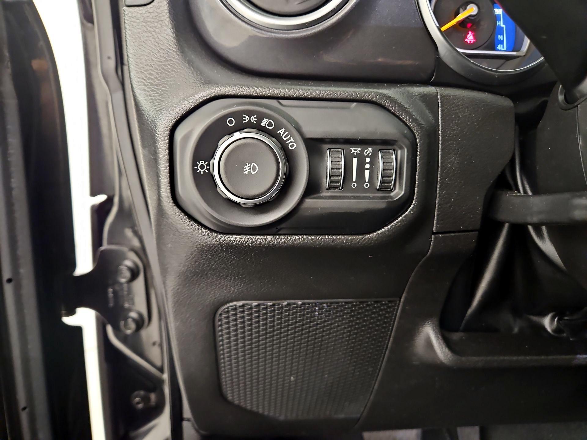 Thumbnail: 2022 Jeep Wrangler - 13