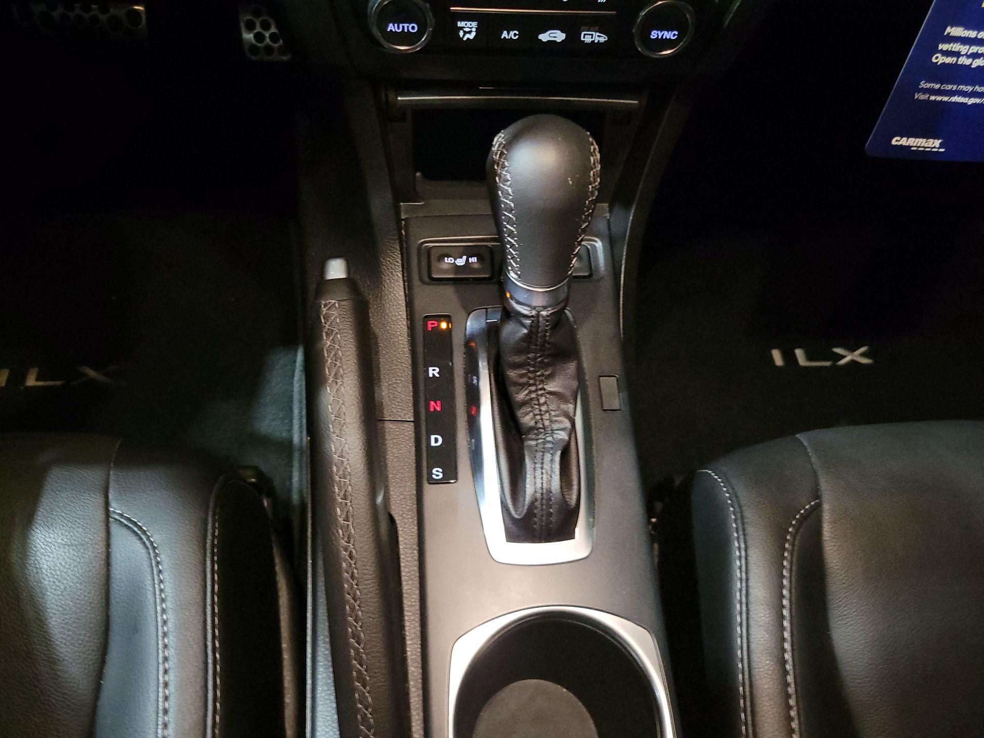 Thumbnail: 2021 Acura ILX - 15