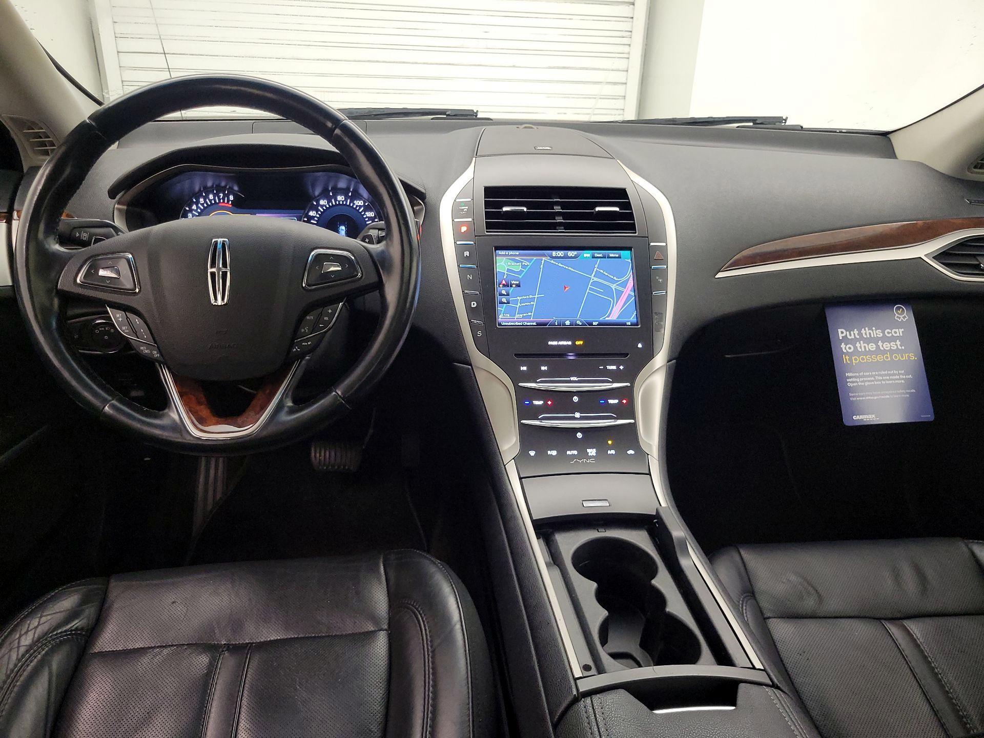 Thumbnail: 2016 Lincoln MKZ - 9