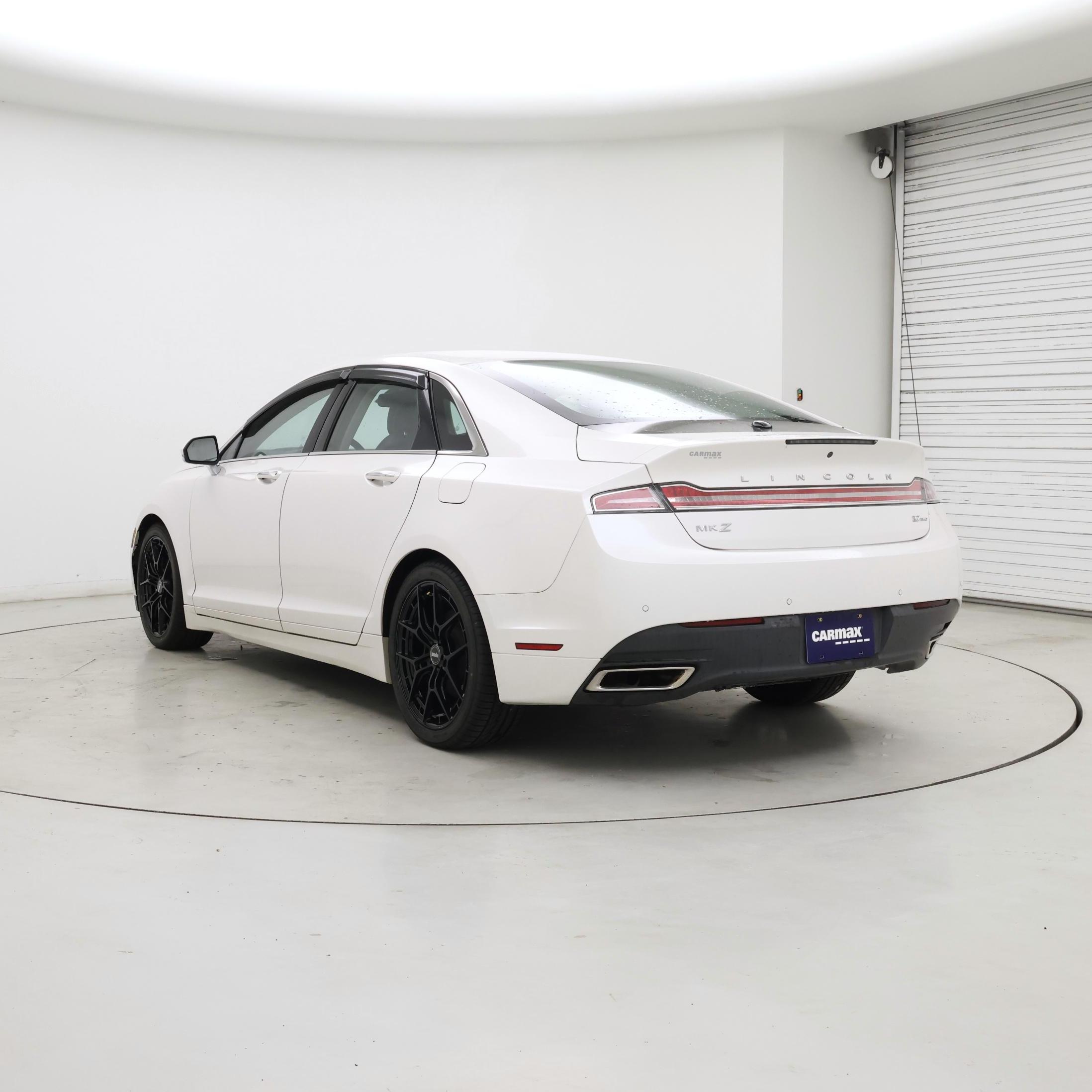 Thumbnail: 2016 Lincoln MKZ - 2