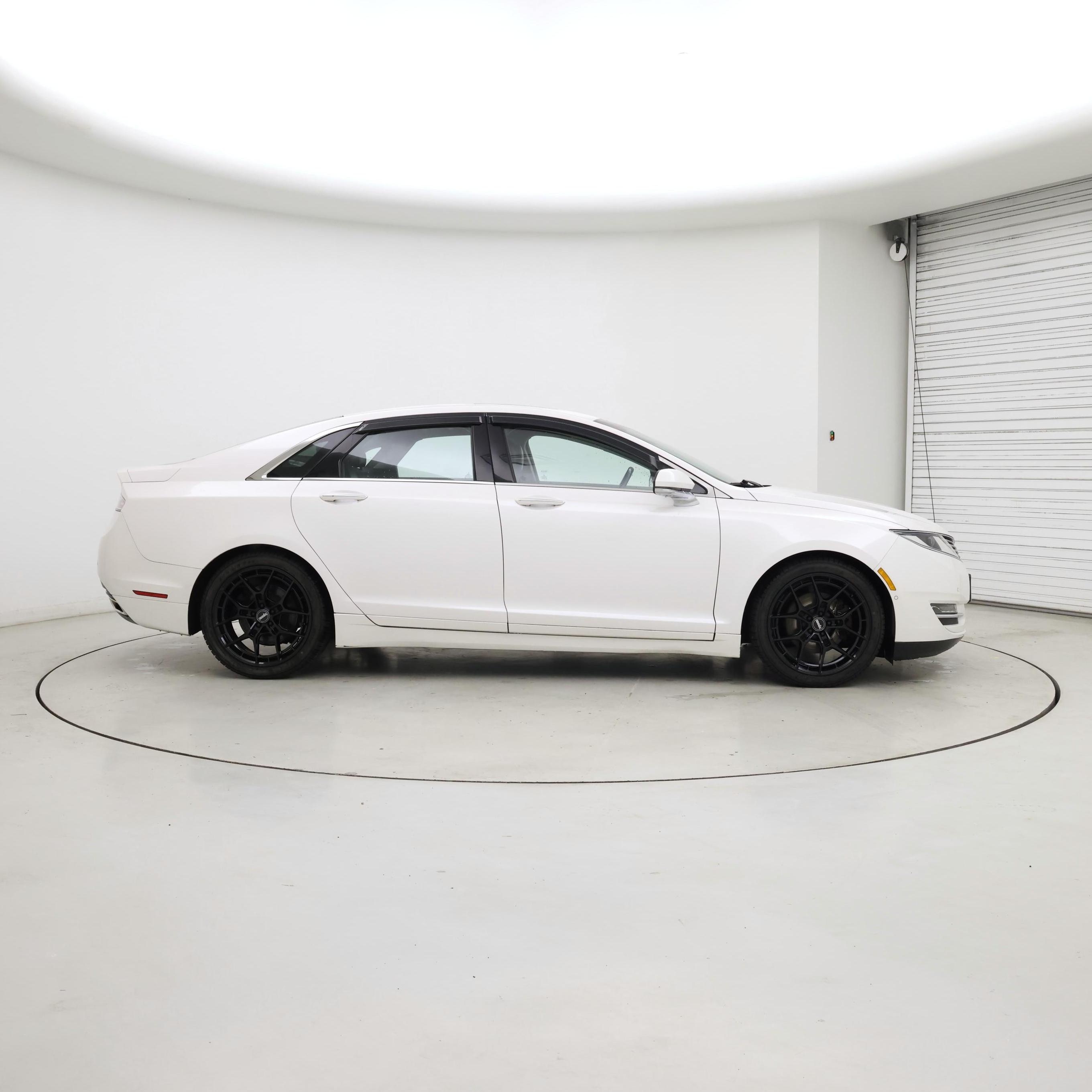 Thumbnail: 2016 Lincoln MKZ - 7