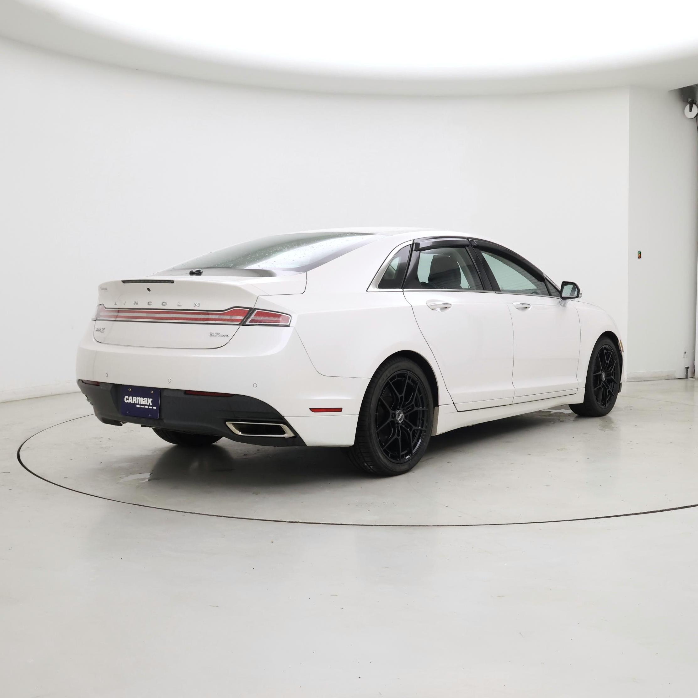 Thumbnail: 2016 Lincoln MKZ - 8